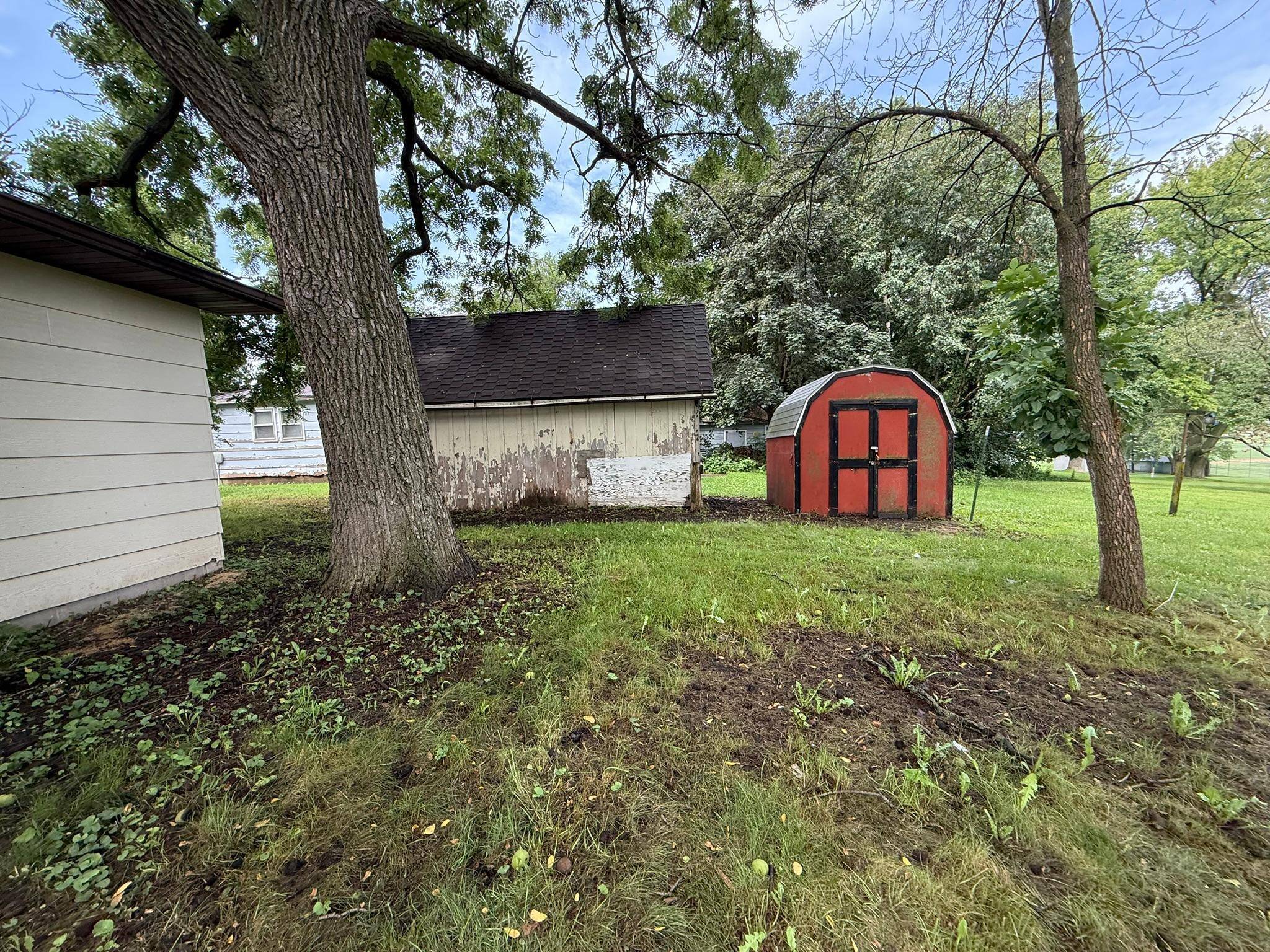 388 E Main ST, Alden, MN 56009