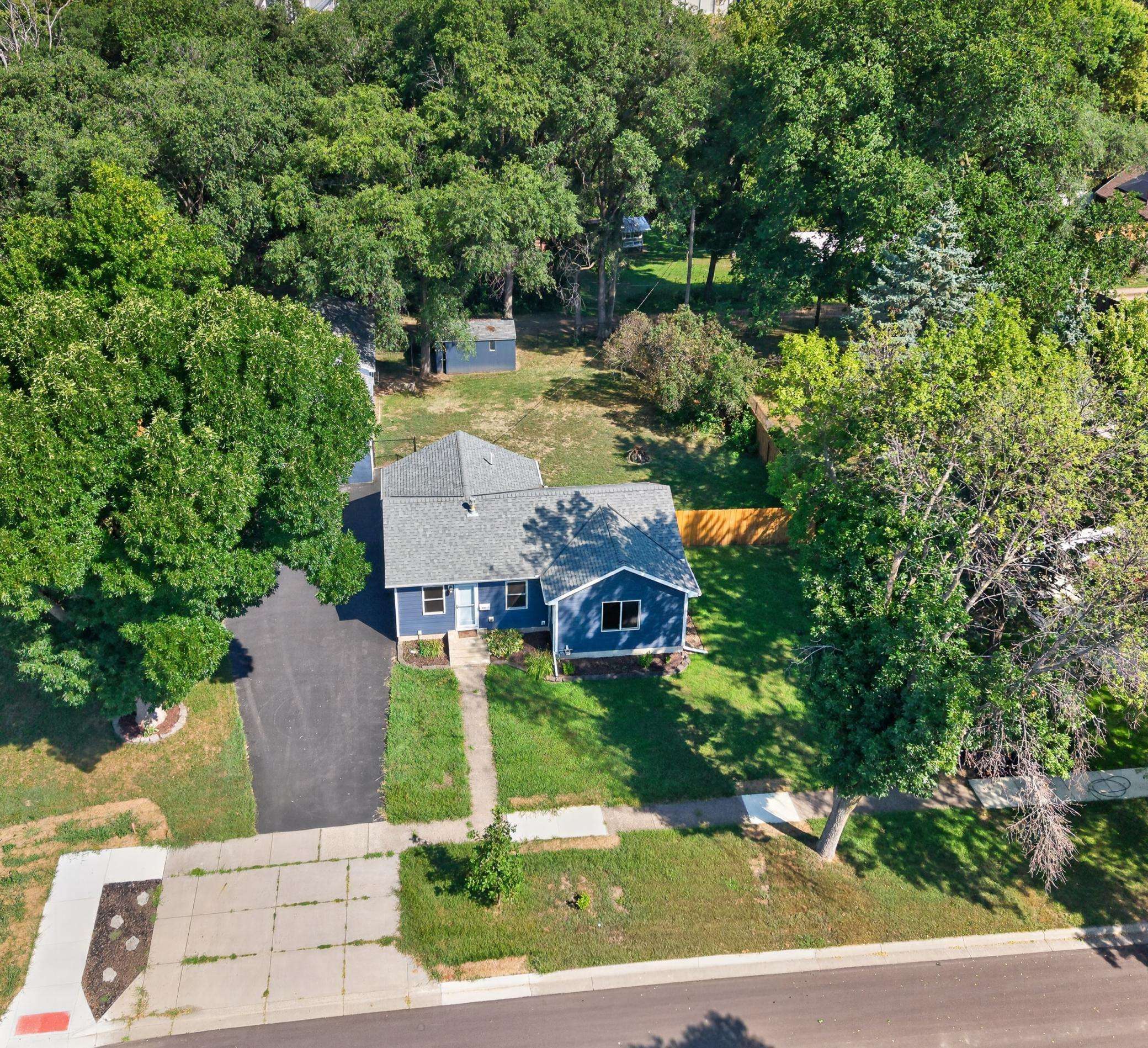 935 5th AVE W, Shakopee, MN 55379