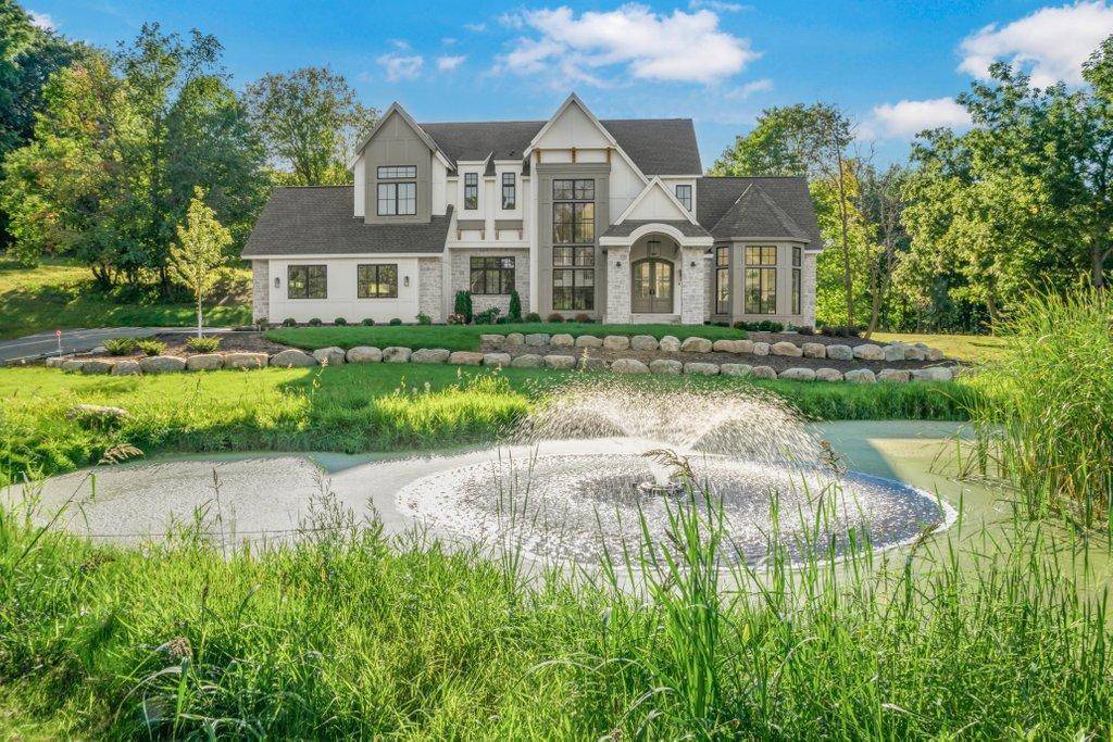 285 North Shore DR, Minnetrista, MN 55364