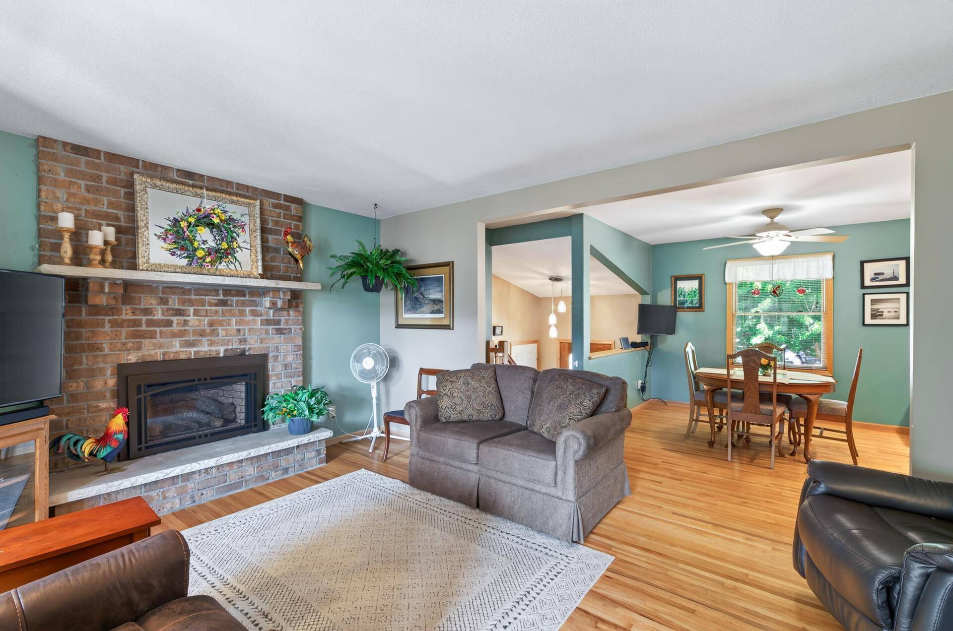 10657 Verdin ST NW, Coon Rapids, MN 55433