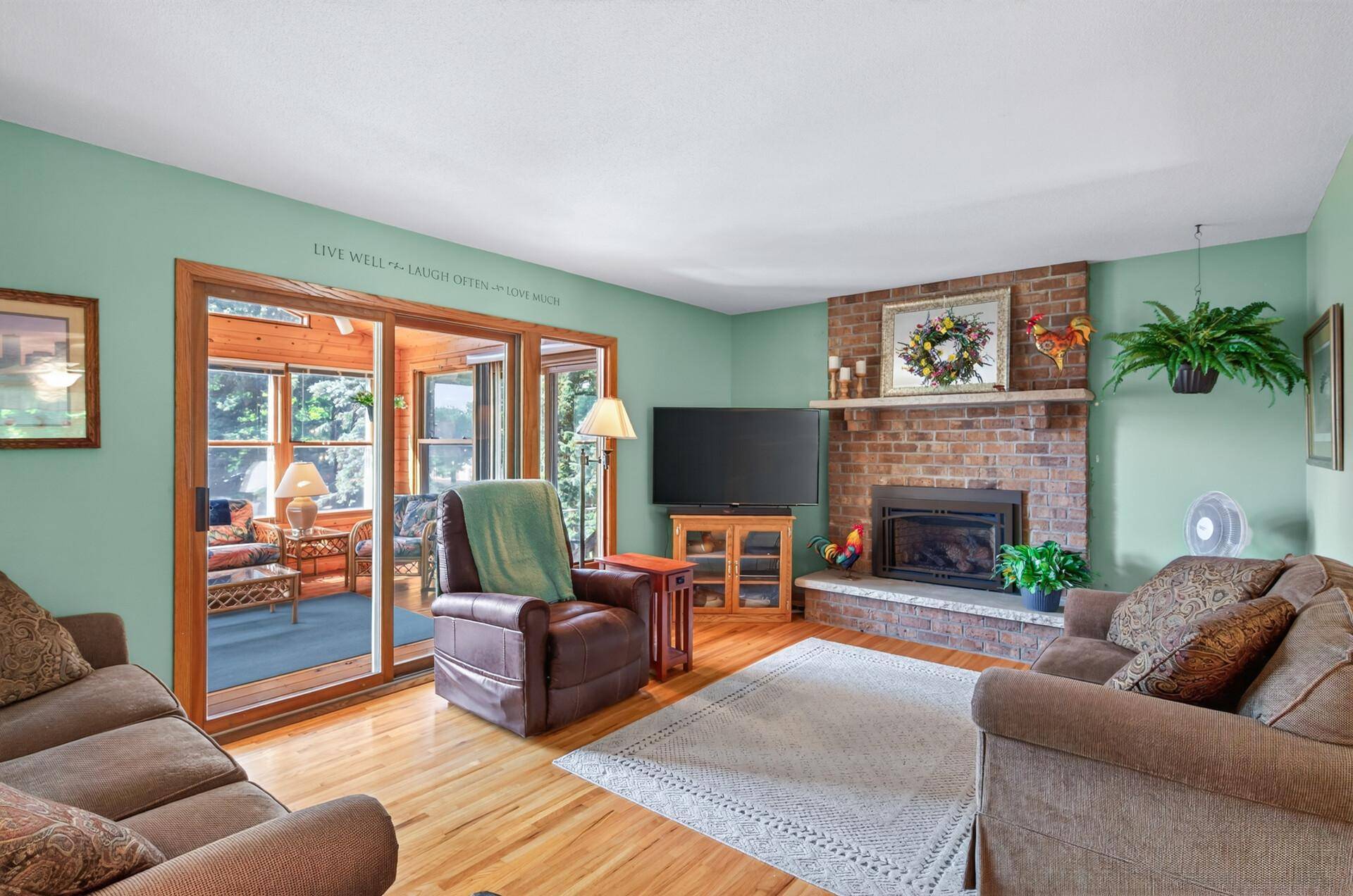 10657 Verdin ST NW, Coon Rapids, MN 55433
