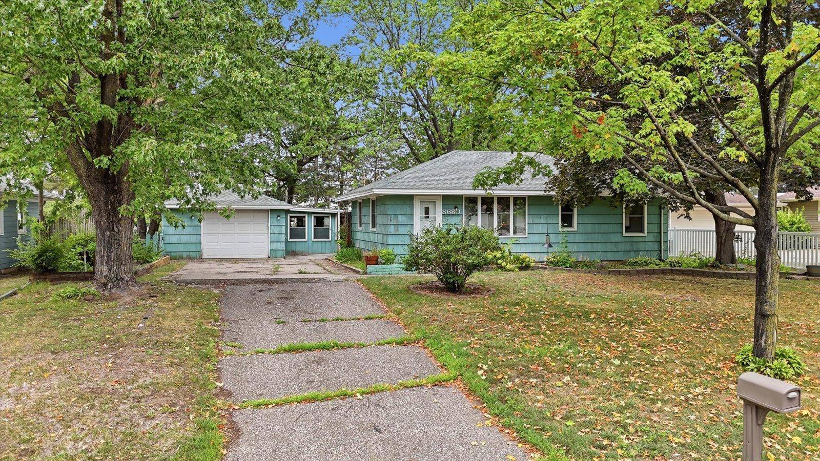 8680 Granada AVE S, Cottage Grove, MN 55016