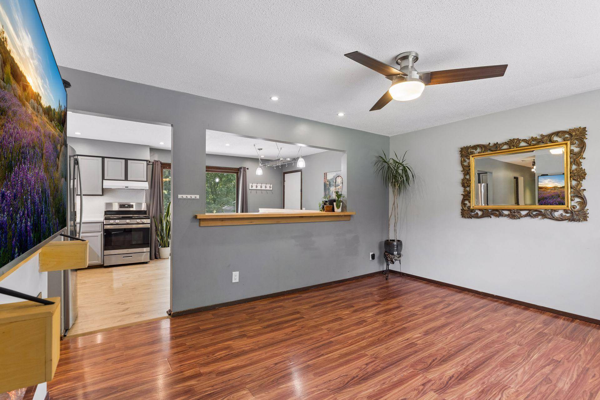 4035 78th ST E, Inver Grove Heights, MN 55076