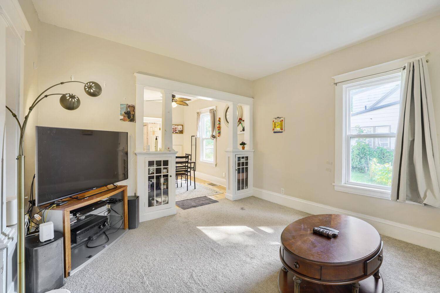1885 Ivy AVE E, Saint Paul, MN 55119