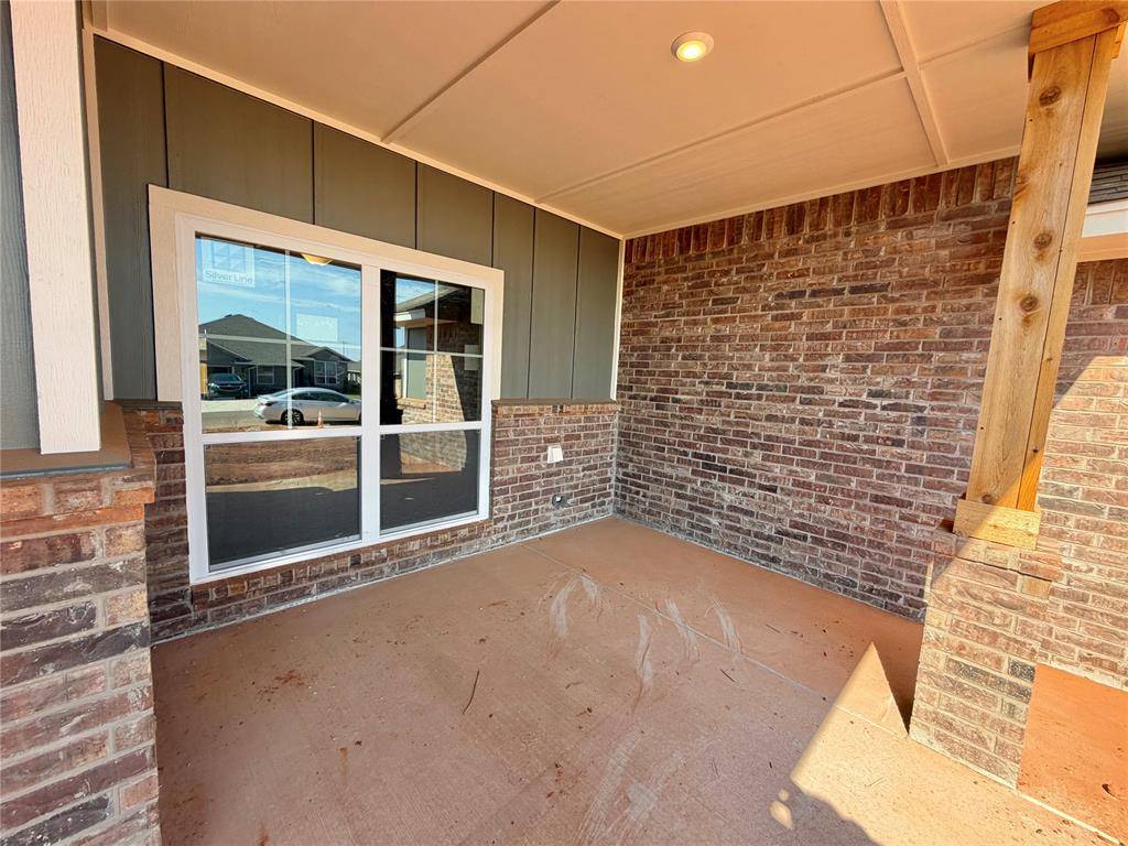 3927 Abingdon DR, Norman, OK 73026