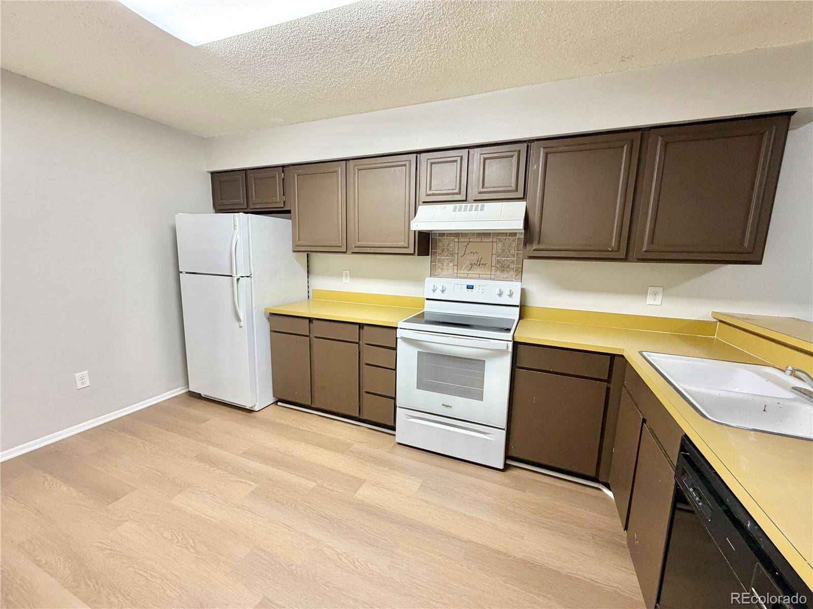 7250 S Gaylord St ST #C16, Littleton, CO 80122