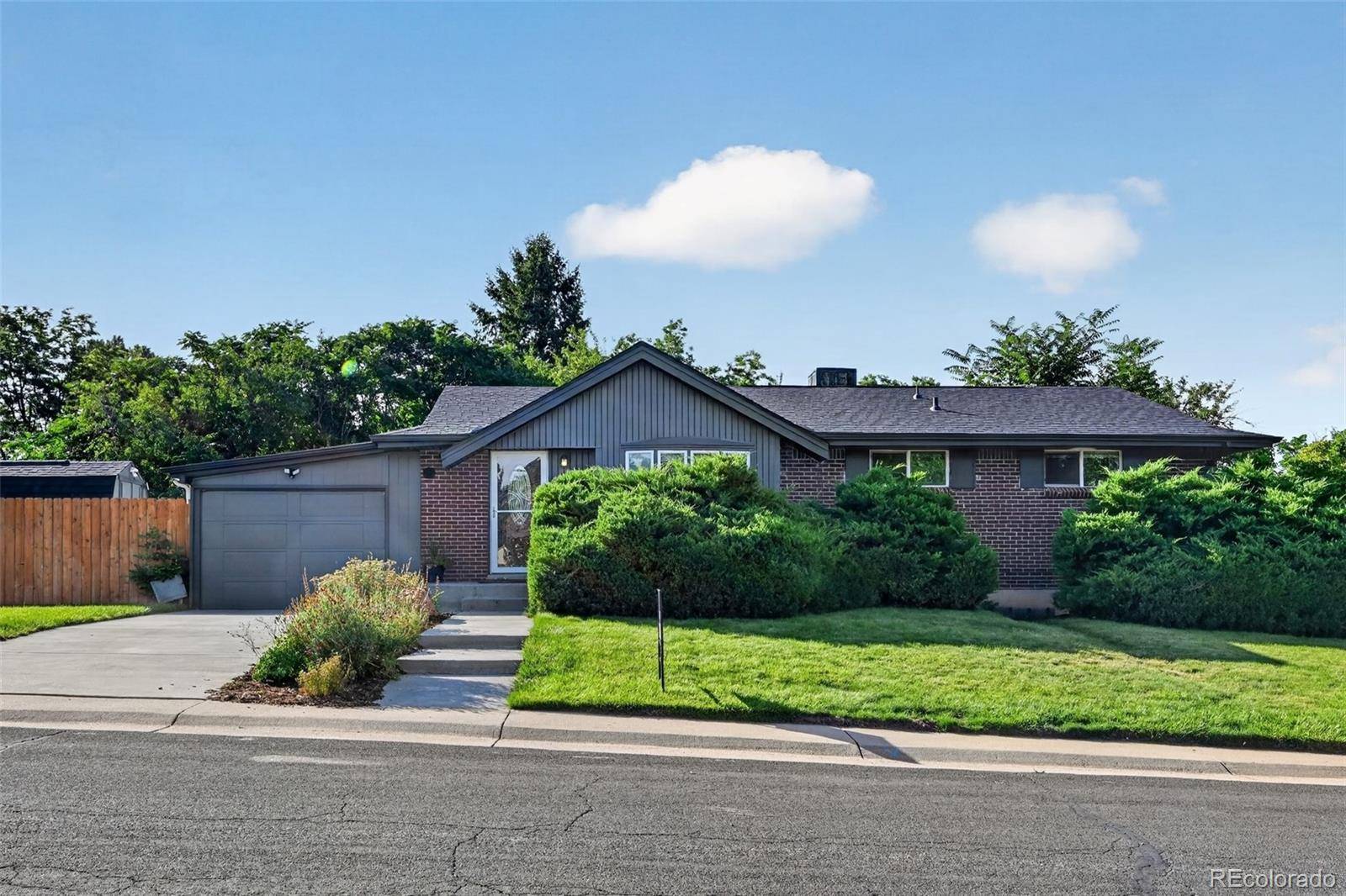 6070 S Detroit ST, Littleton, CO 80121