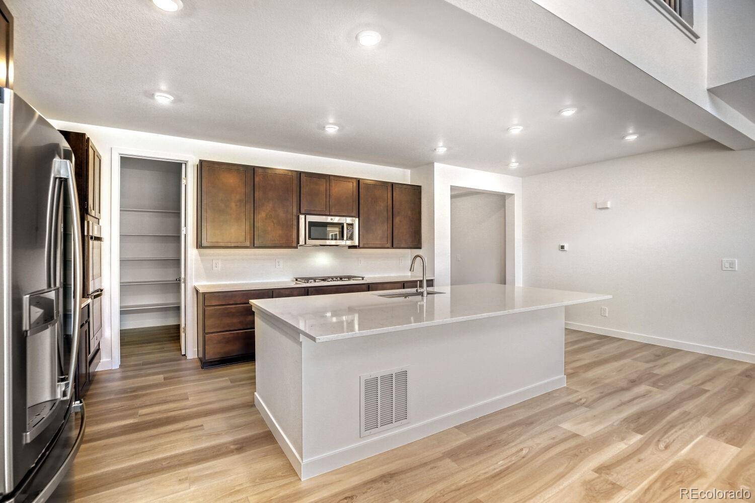 5472 E 148th AVE, Thornton, CO 80602