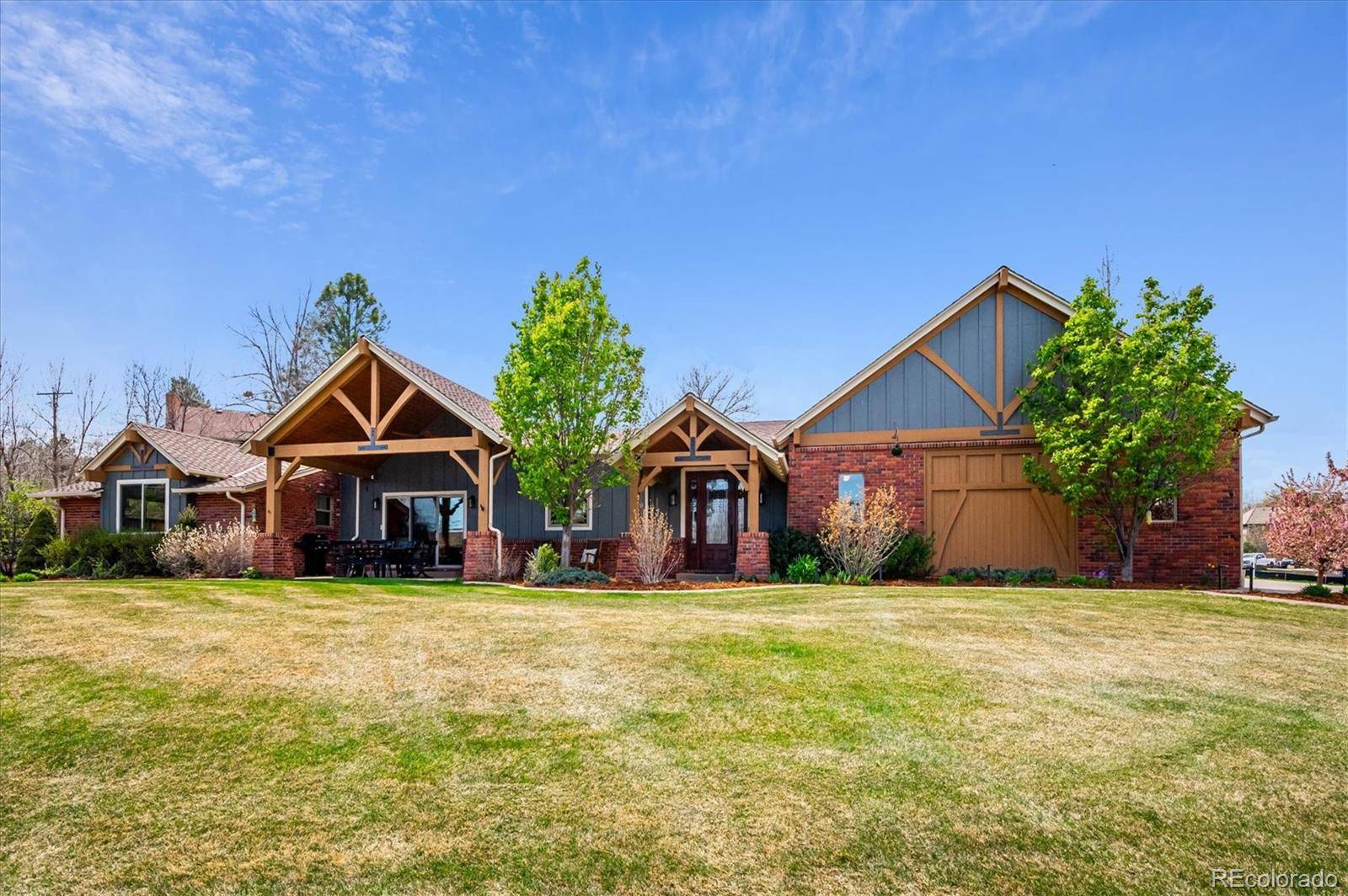 8830 W Bear Creek DR, Lakewood, CO 80227