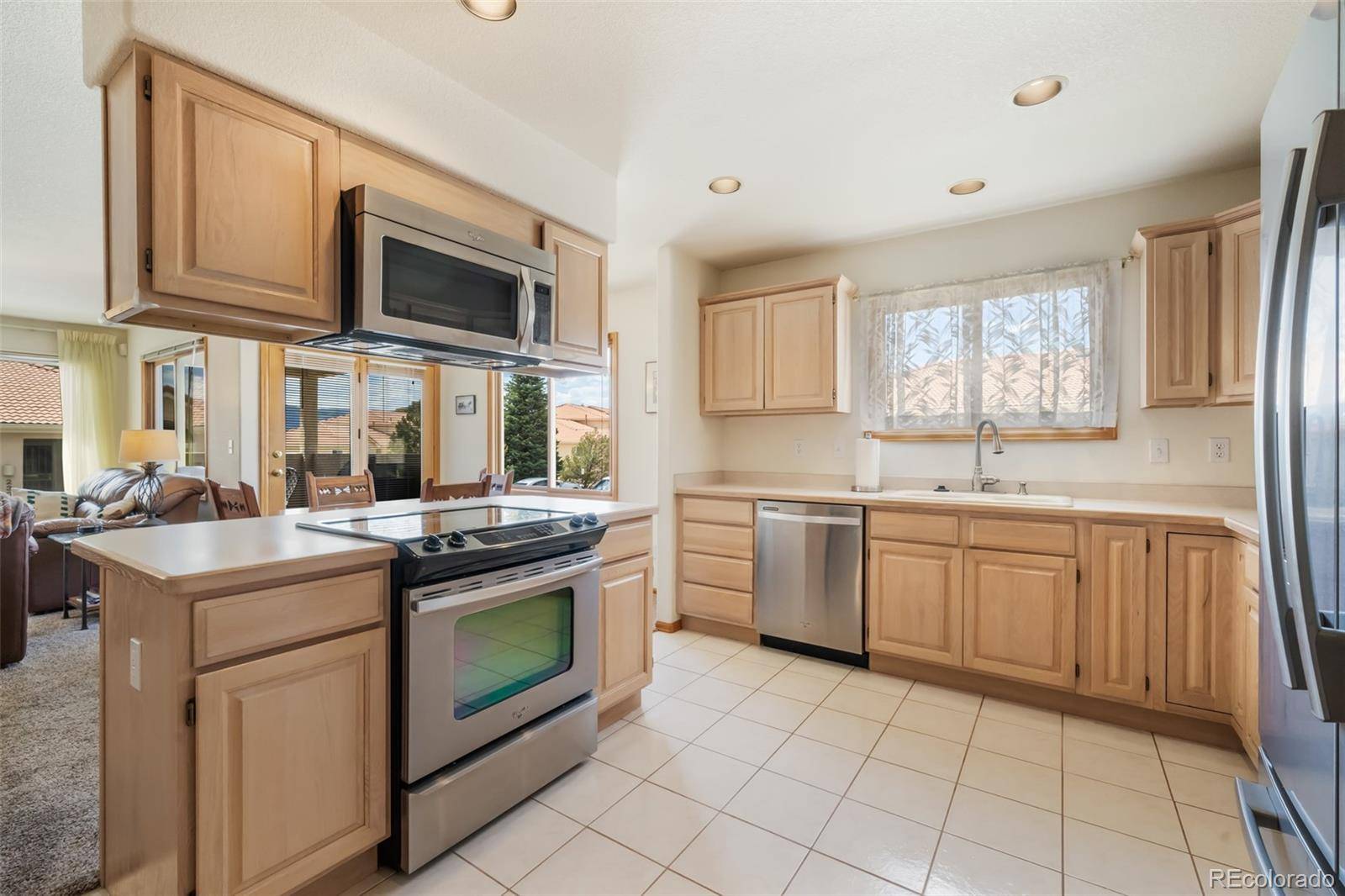 214 Luxury LN, Colorado Springs, CO 80921