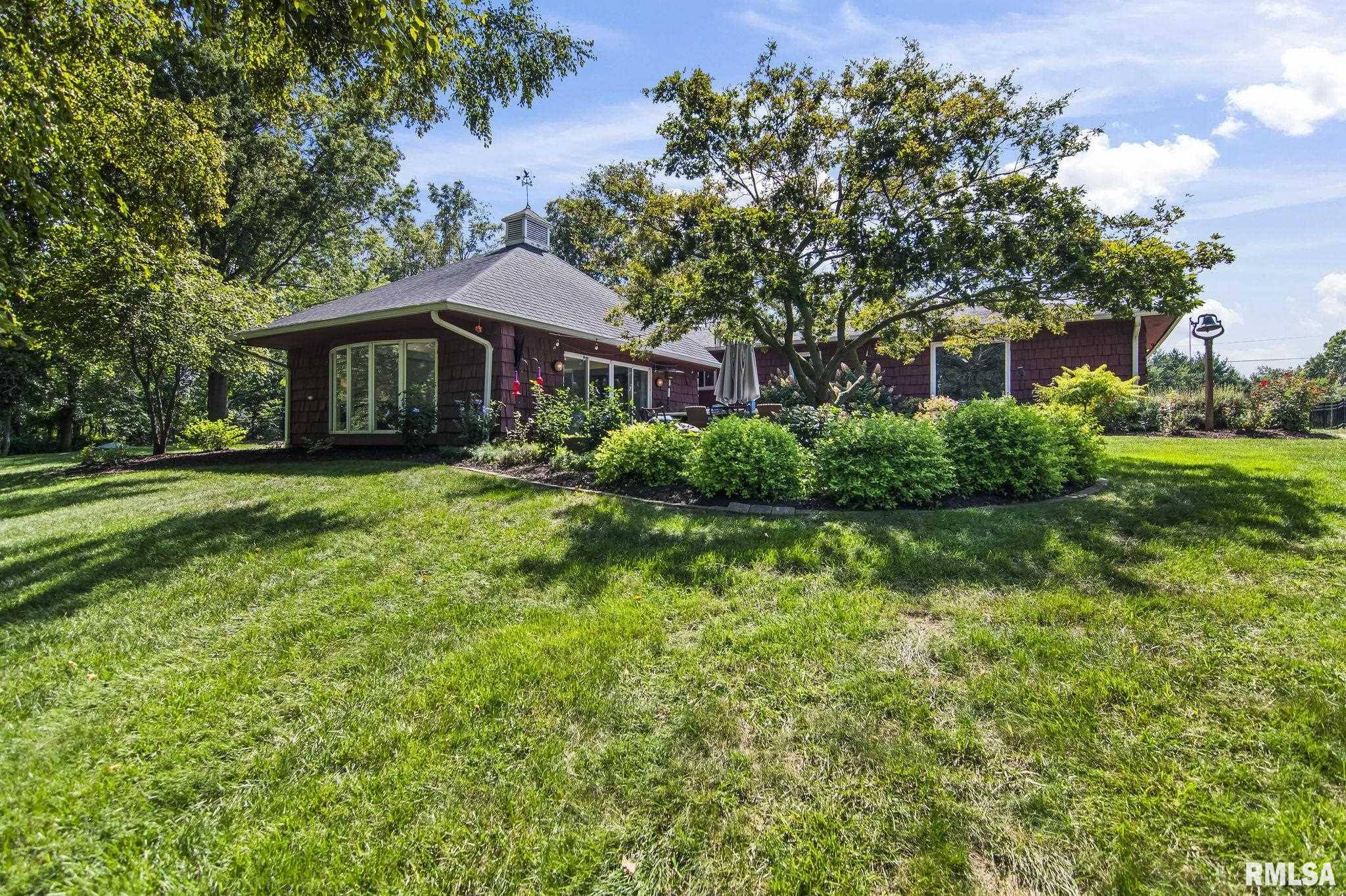 673 Centerwood DR, Springfield, IL 62711