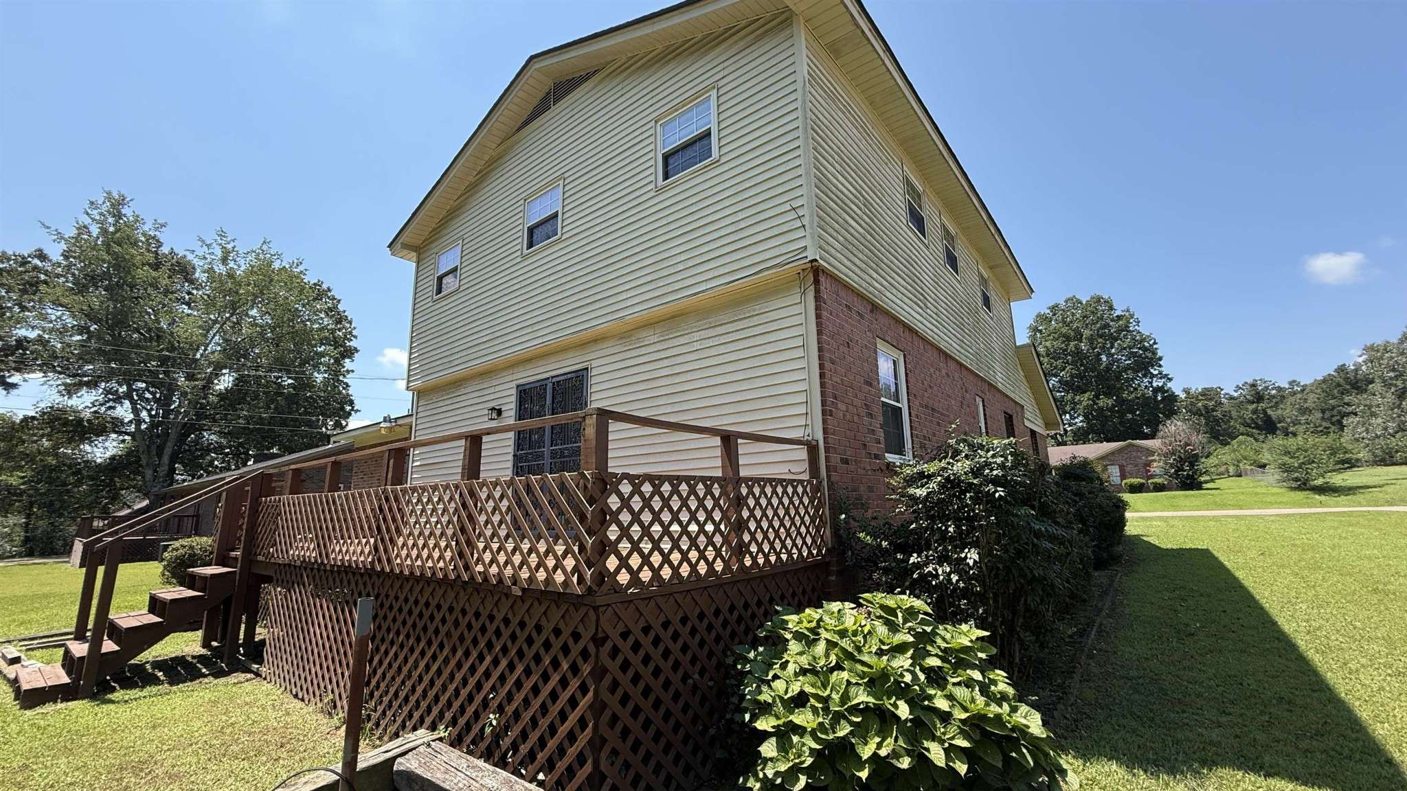 595 SWANEY DR, Holly Springs, MS 38635