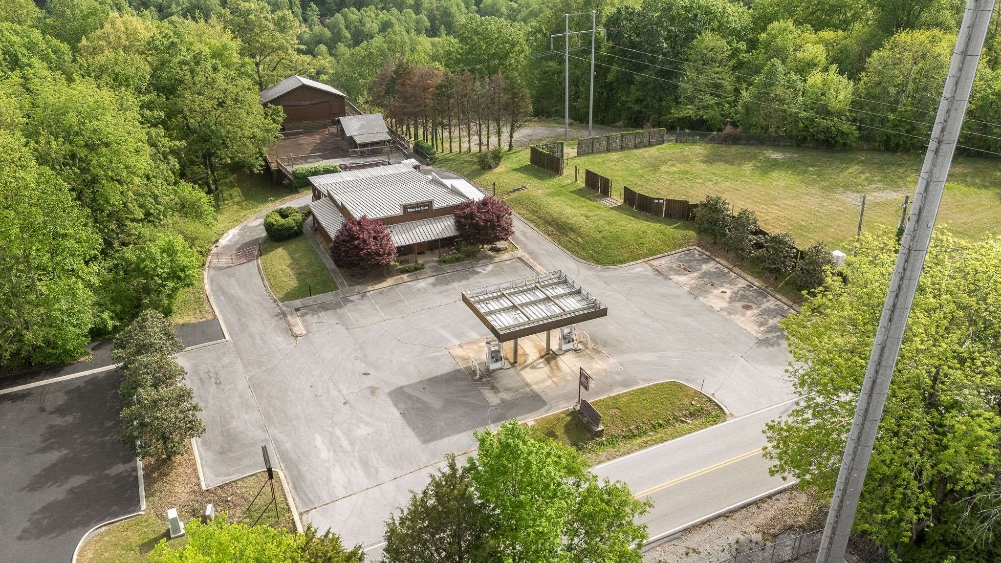 7080 Dale Ridge Rd, Lancaster, TN 38569