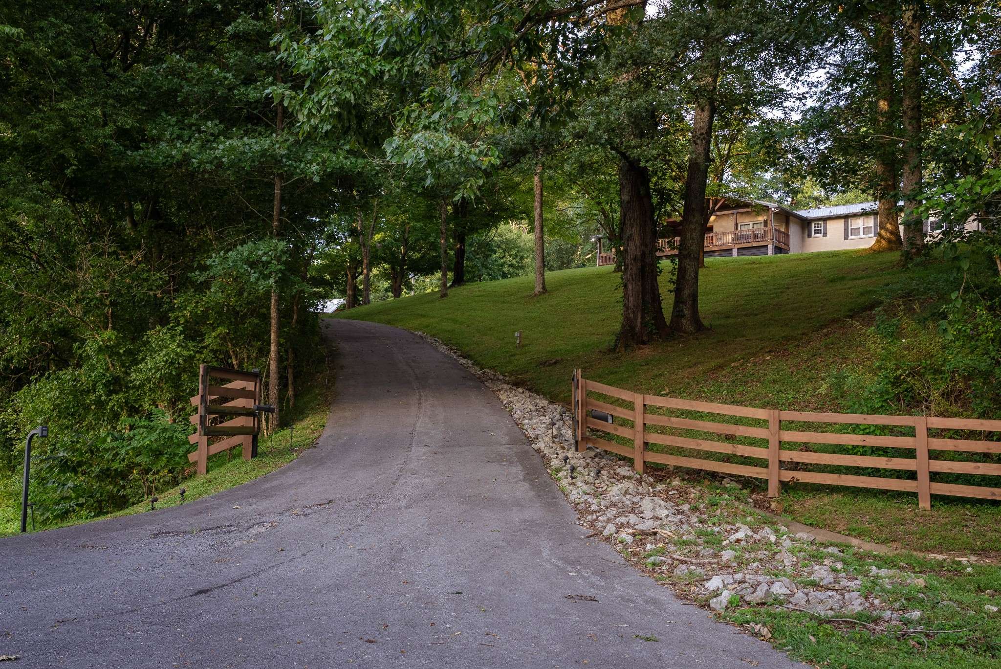 4118 Leipers Creek Rd, Williamsport, TN 38487
