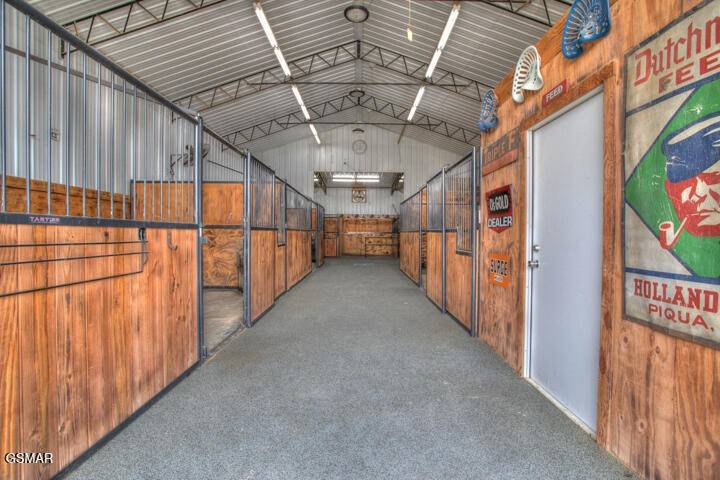 1917 Valley Home Road, Dandridge, TN 37725