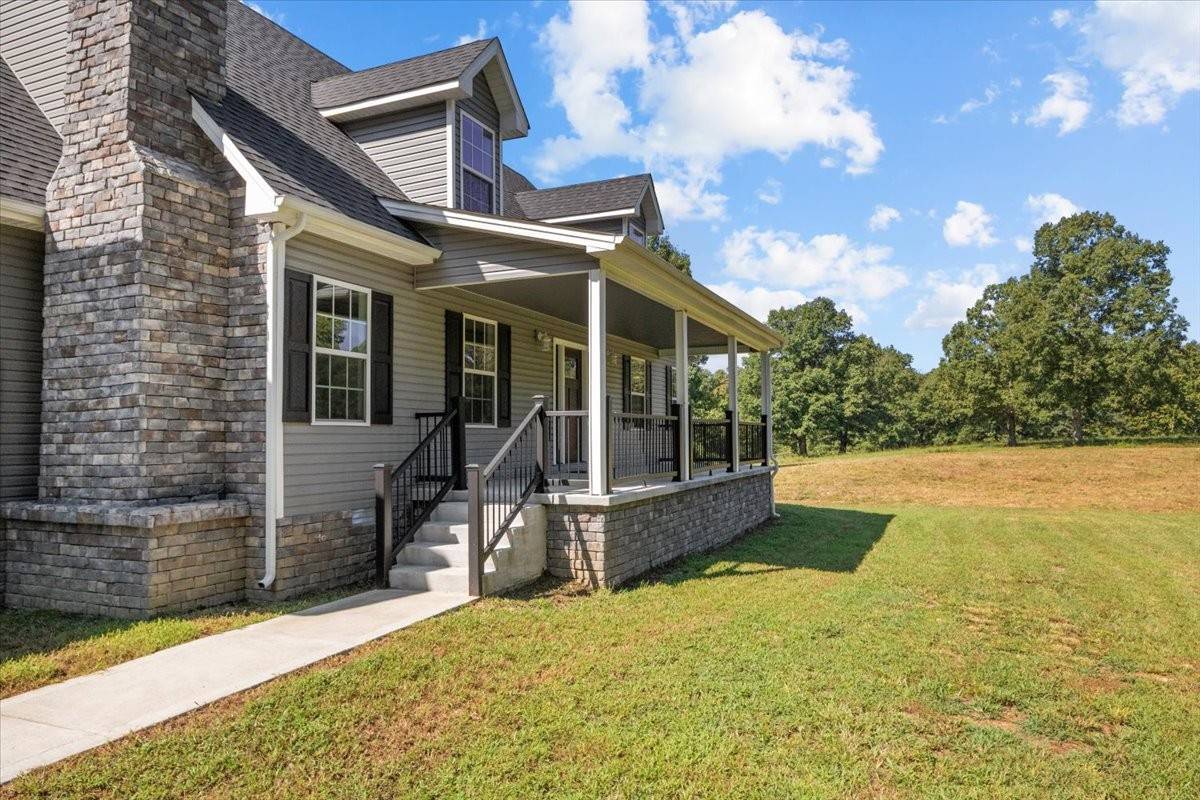 718 Darrell Rye Rd, Erin, TN 37061