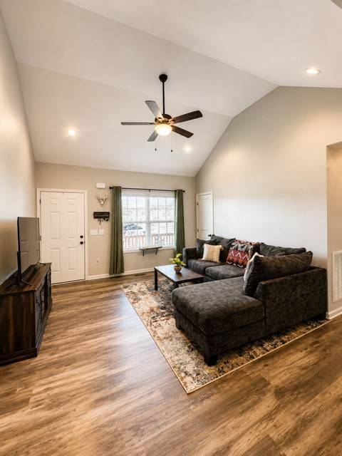 715 Caroline Ct, Lewisburg, TN 37091
