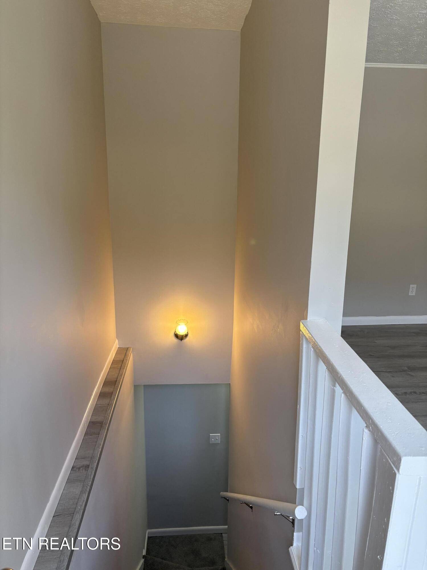 205 Fourth St #A, Kingston, TN 37763