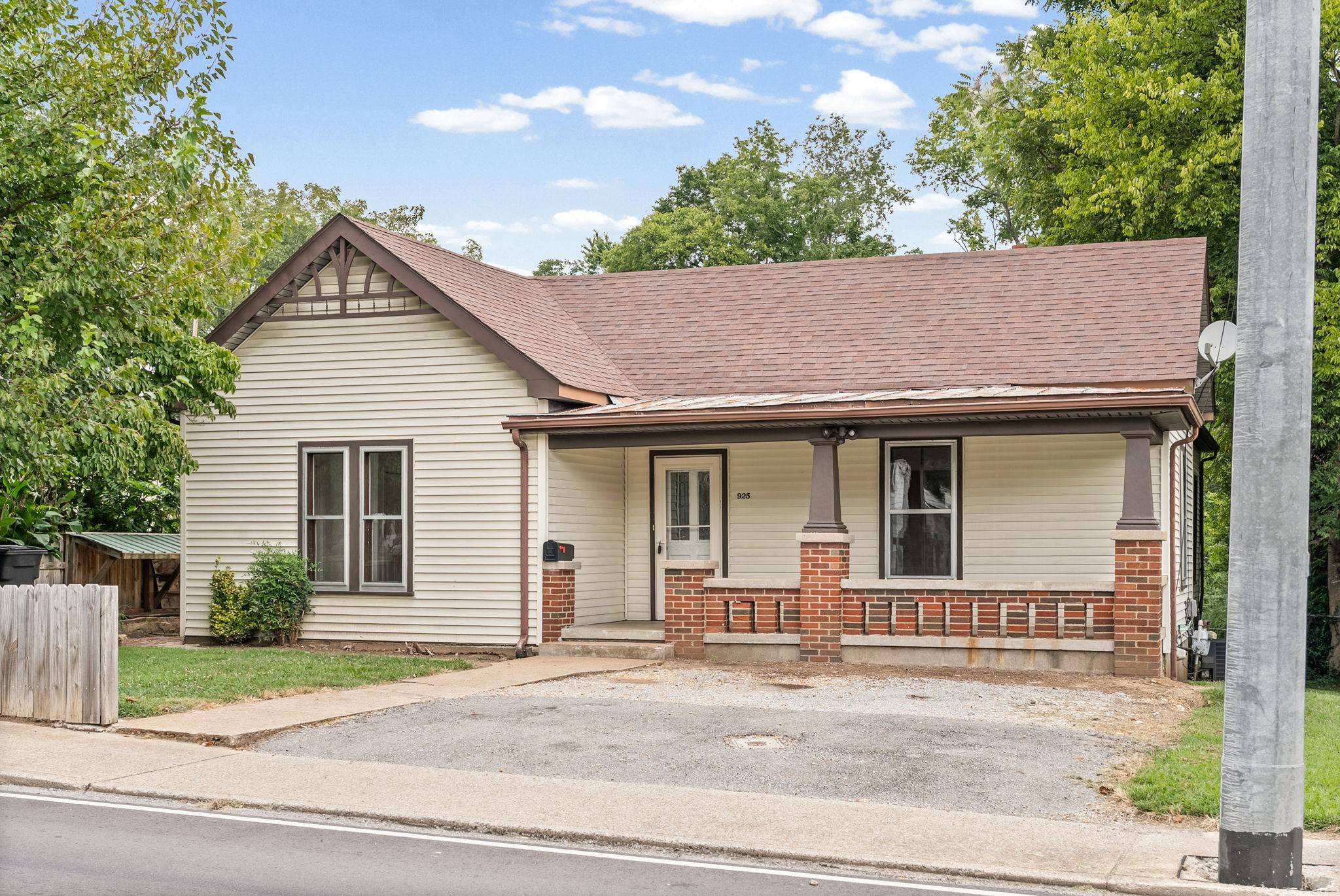 925 Crossland Ave, Clarksville, TN 37040