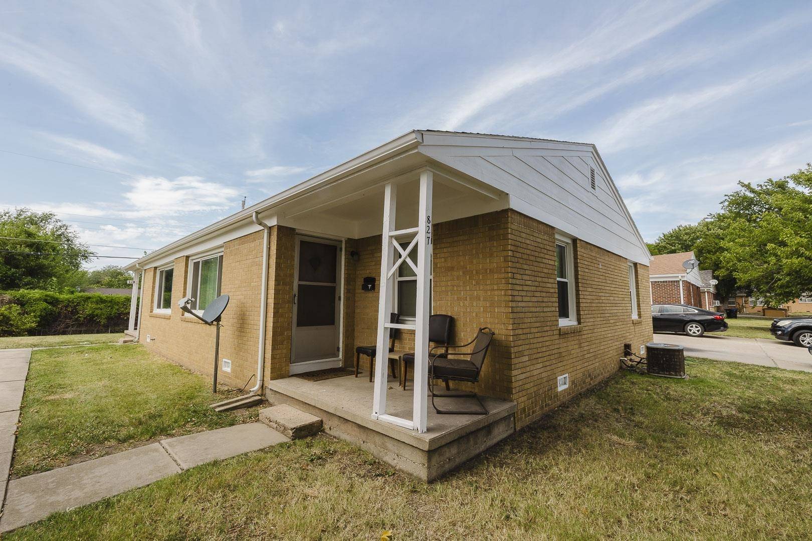 827 & 829 S Hillcrest, Wichita, KS 67218