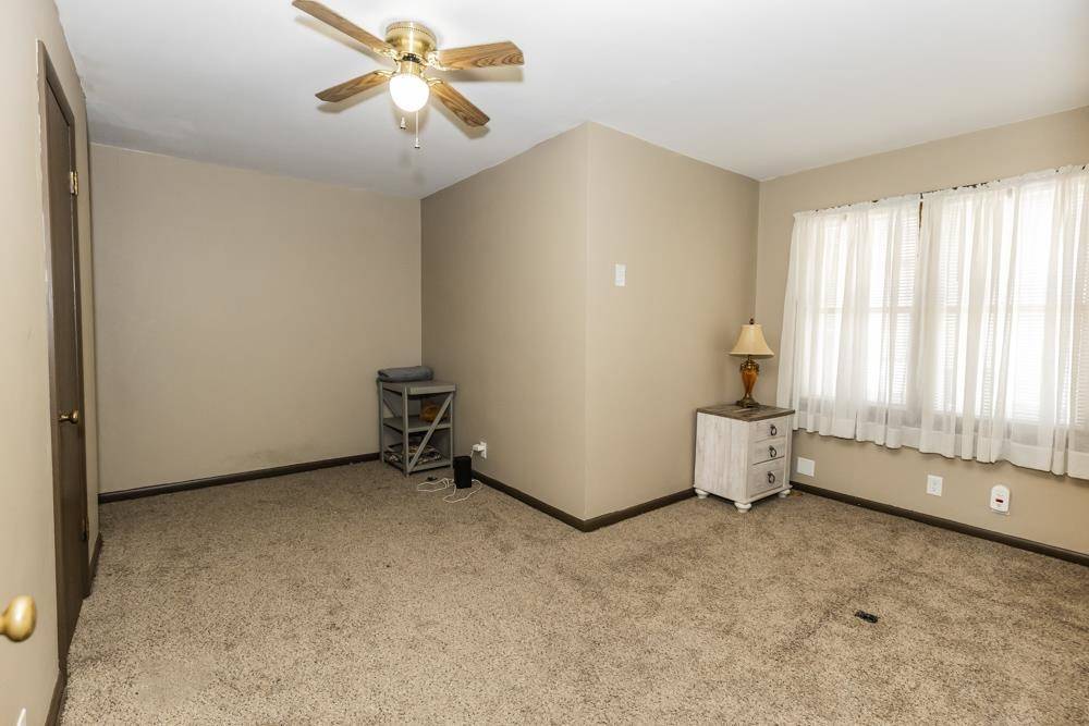 143 S 11th, Salina, KS 67401-2502