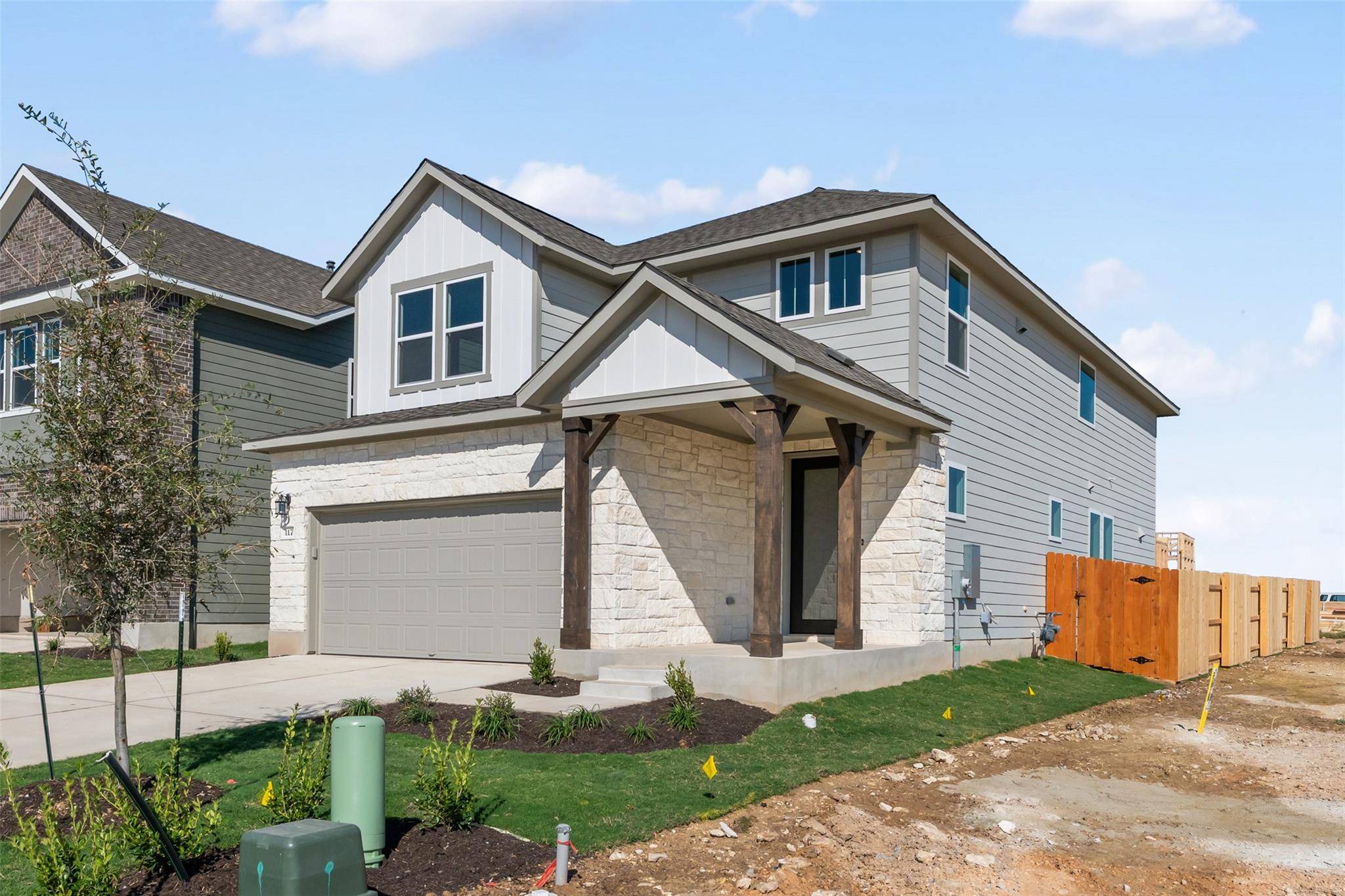 200 Clover BND, Liberty Hill, TX 78642