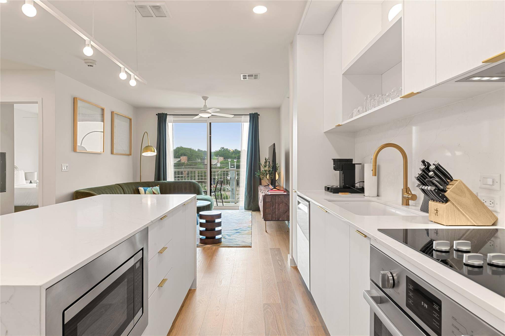 2323 S Lamar BLVD #512, Austin, TX 78704