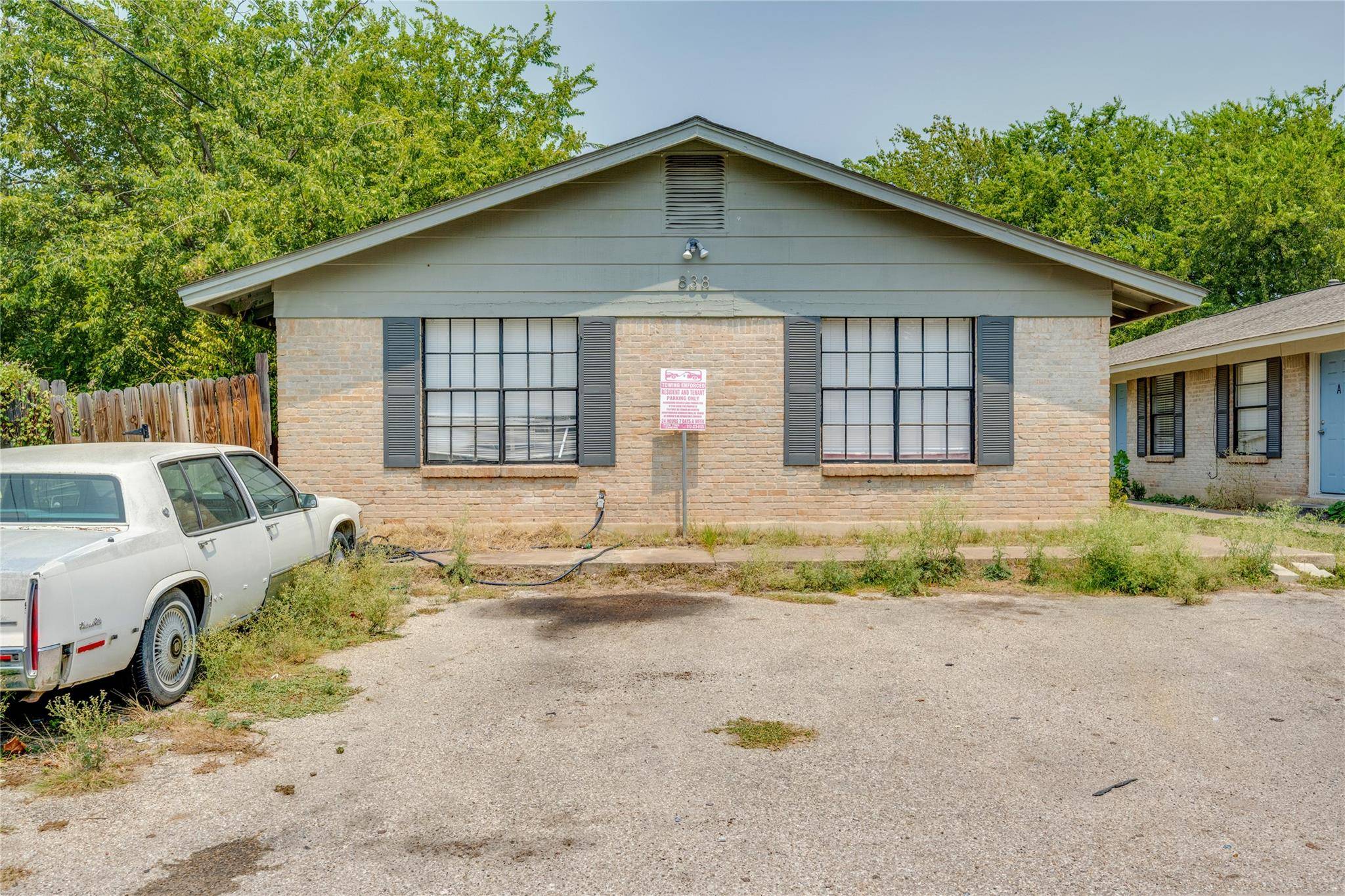 838 N Meadows DR, Austin, TX 78758
