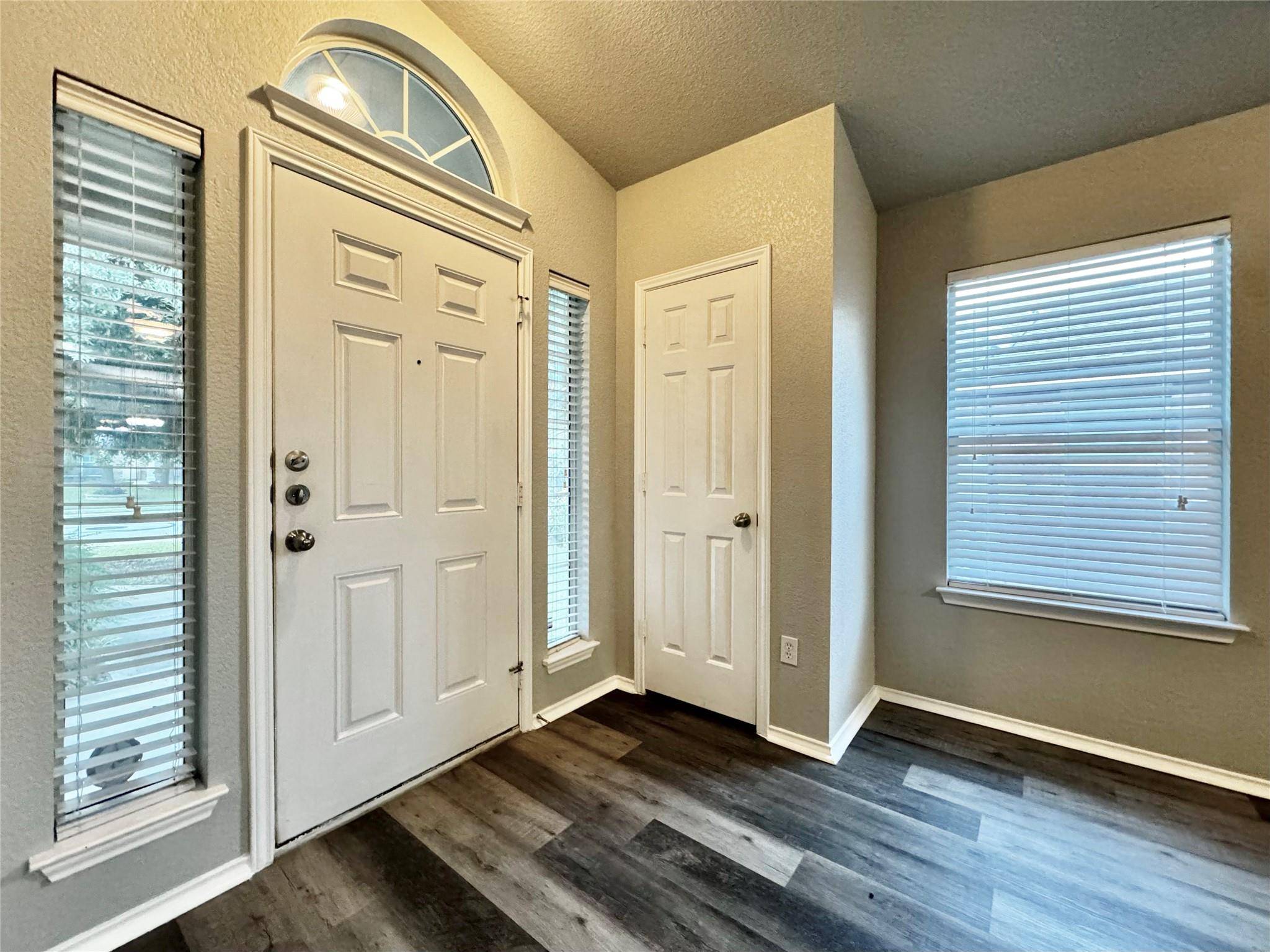 1014 Aiken DR, Leander, TX 78641