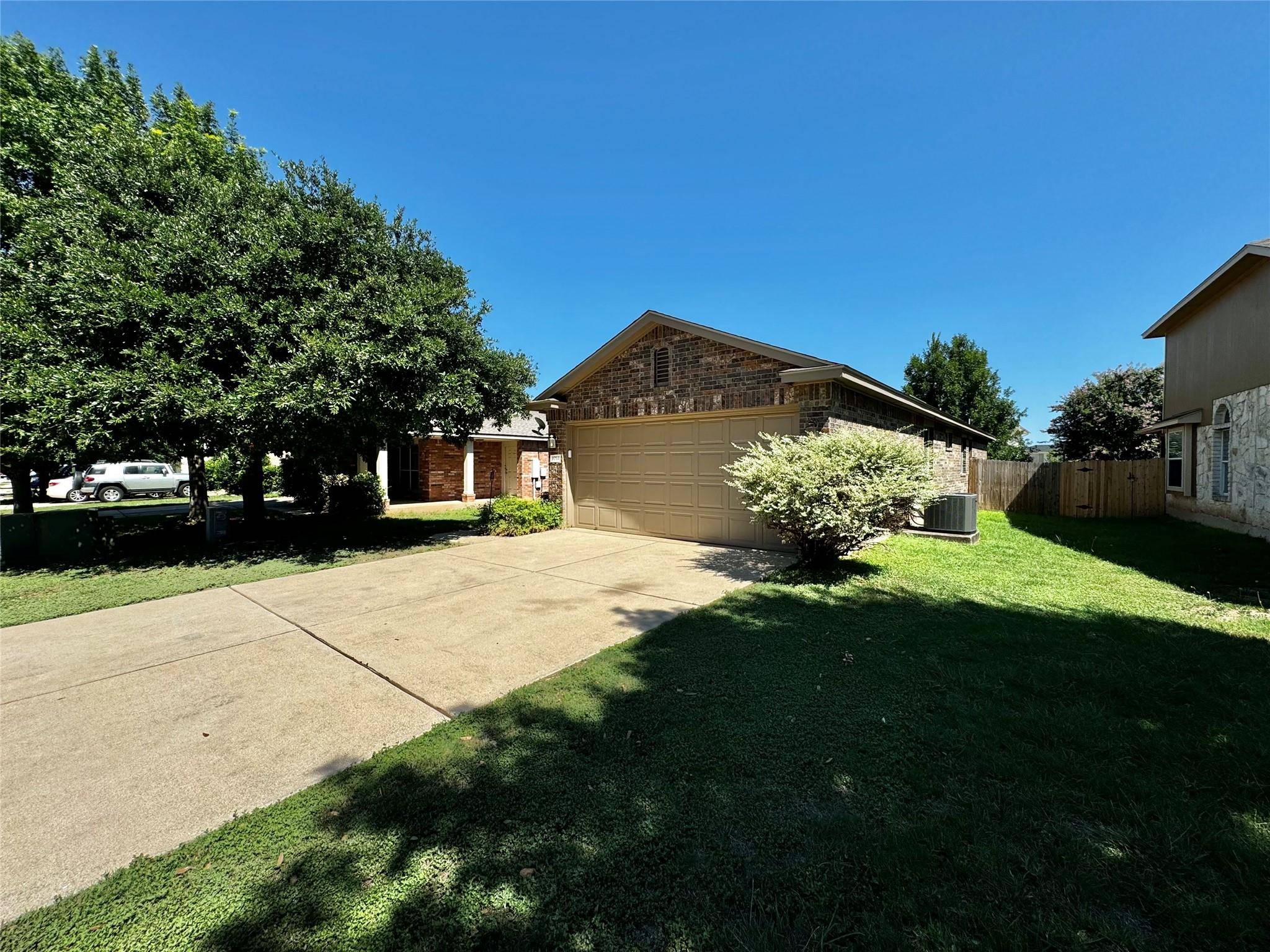 1014 Aiken DR, Leander, TX 78641