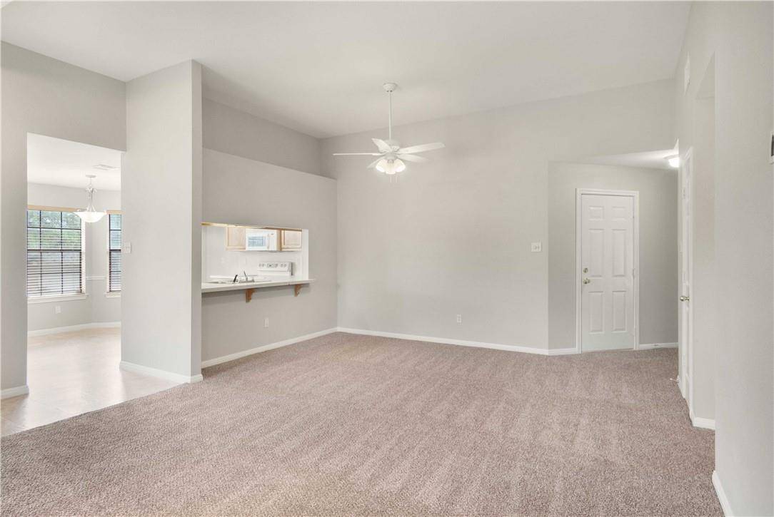 907 Clearwater TRL, Round Rock, TX 78664