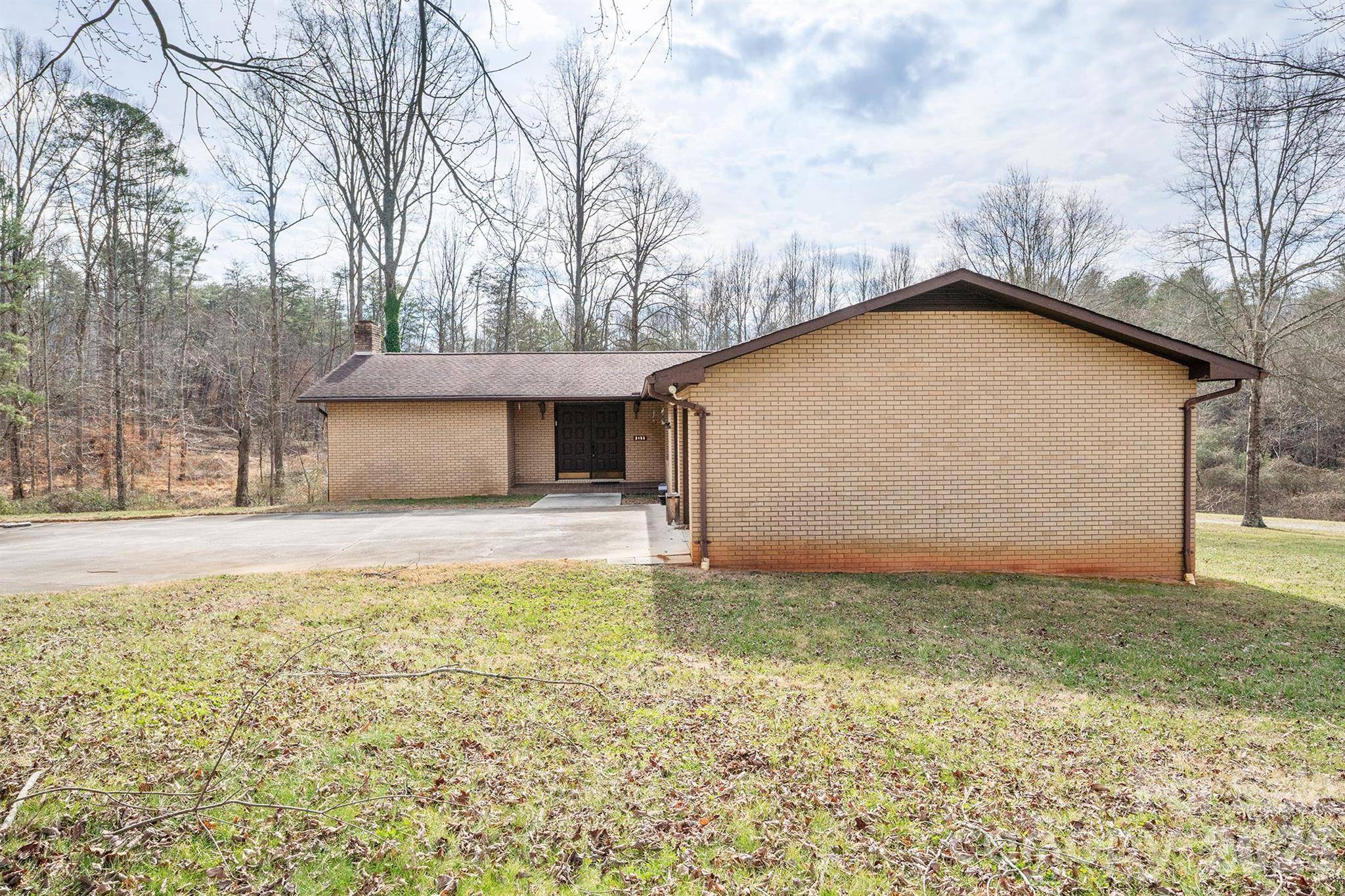 2153 S Fork DR, Morganton, NC 28655
