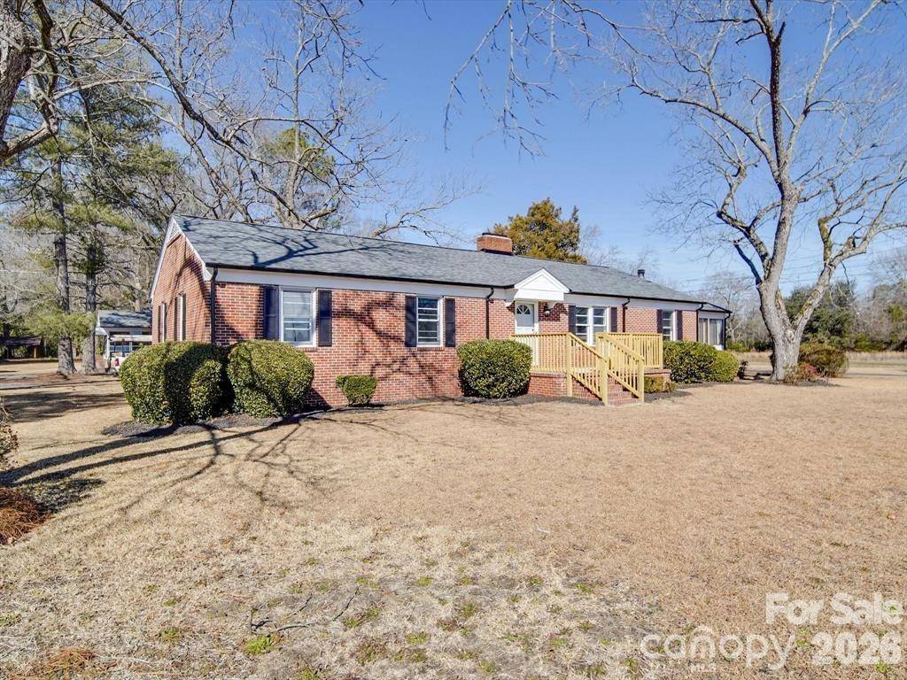 2228 W Market ST, Cheraw, SC 29520