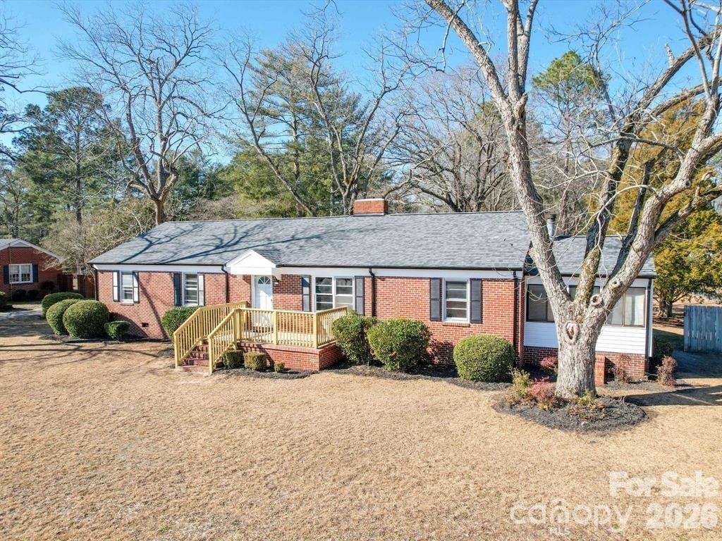 2228 W Market ST, Cheraw, SC 29520