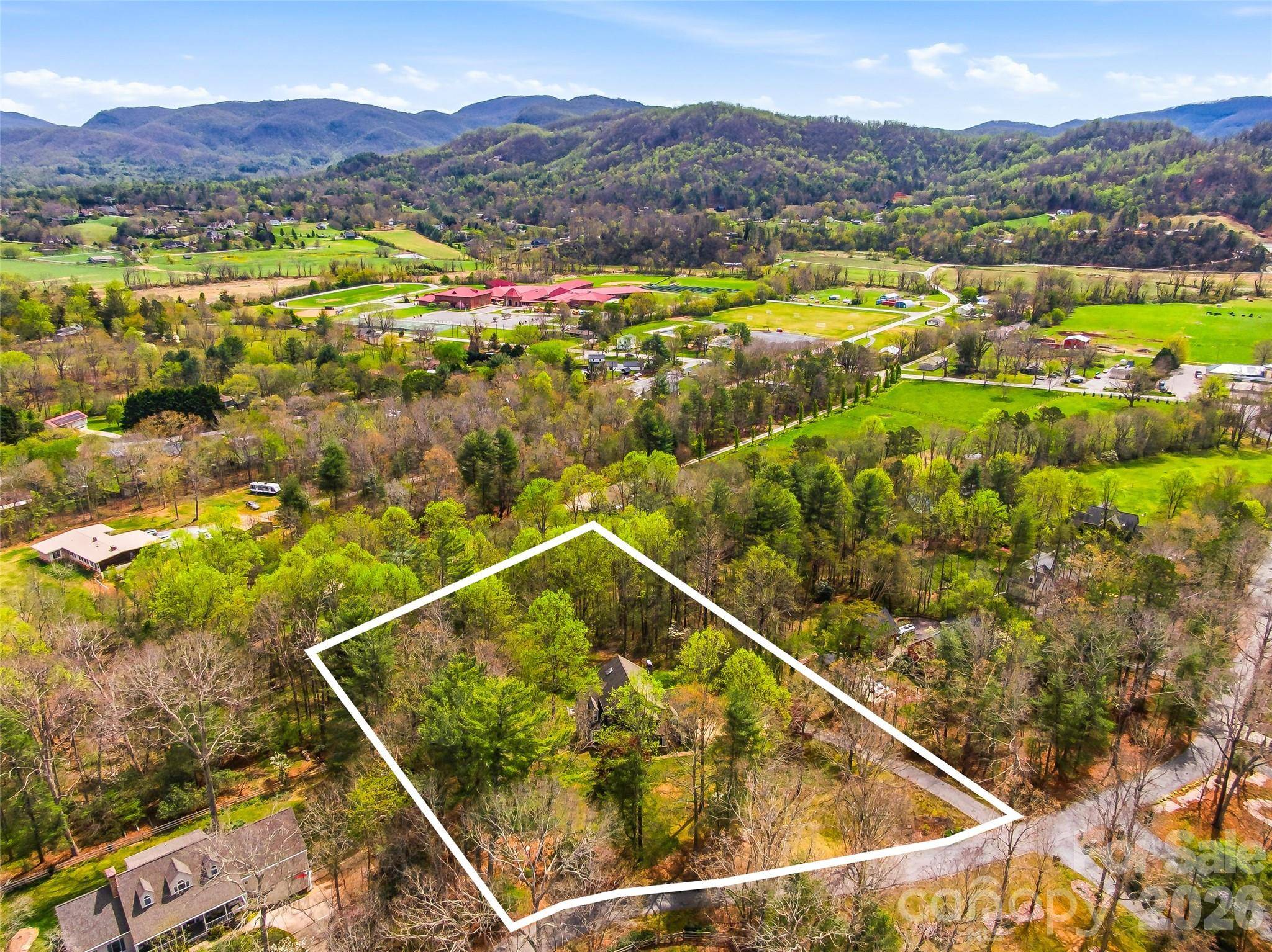 32 Franklin Farm RD, Fletcher, NC 28732