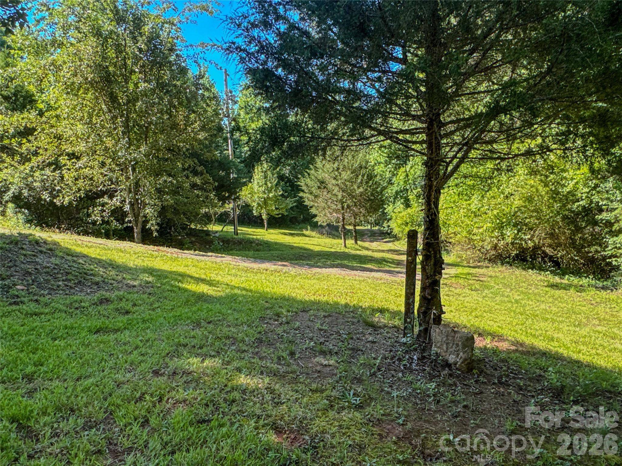 306 Golden Valley RD, Casar, NC 28020