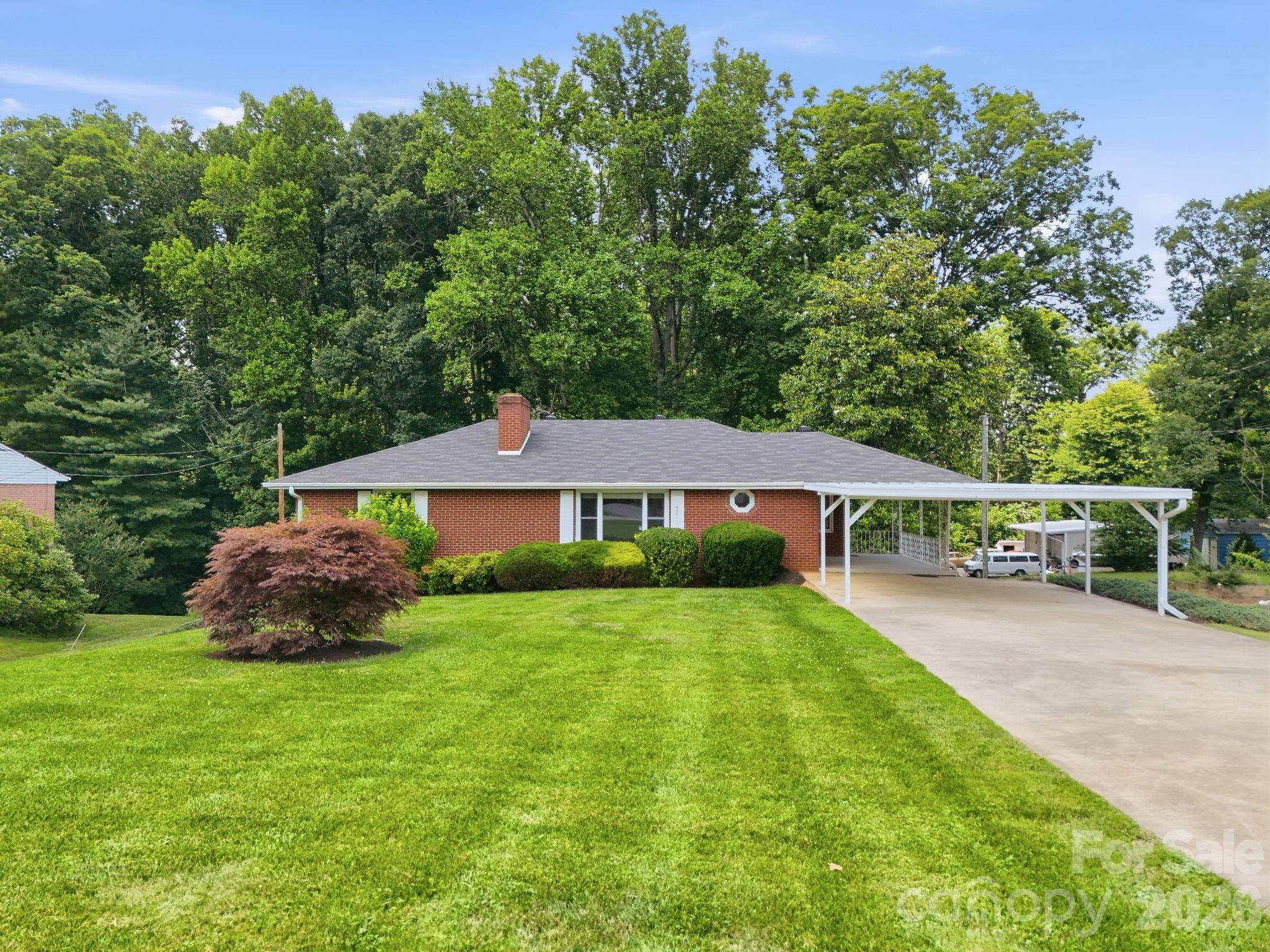 845 Sand Hill RD, Asheville, NC 28806