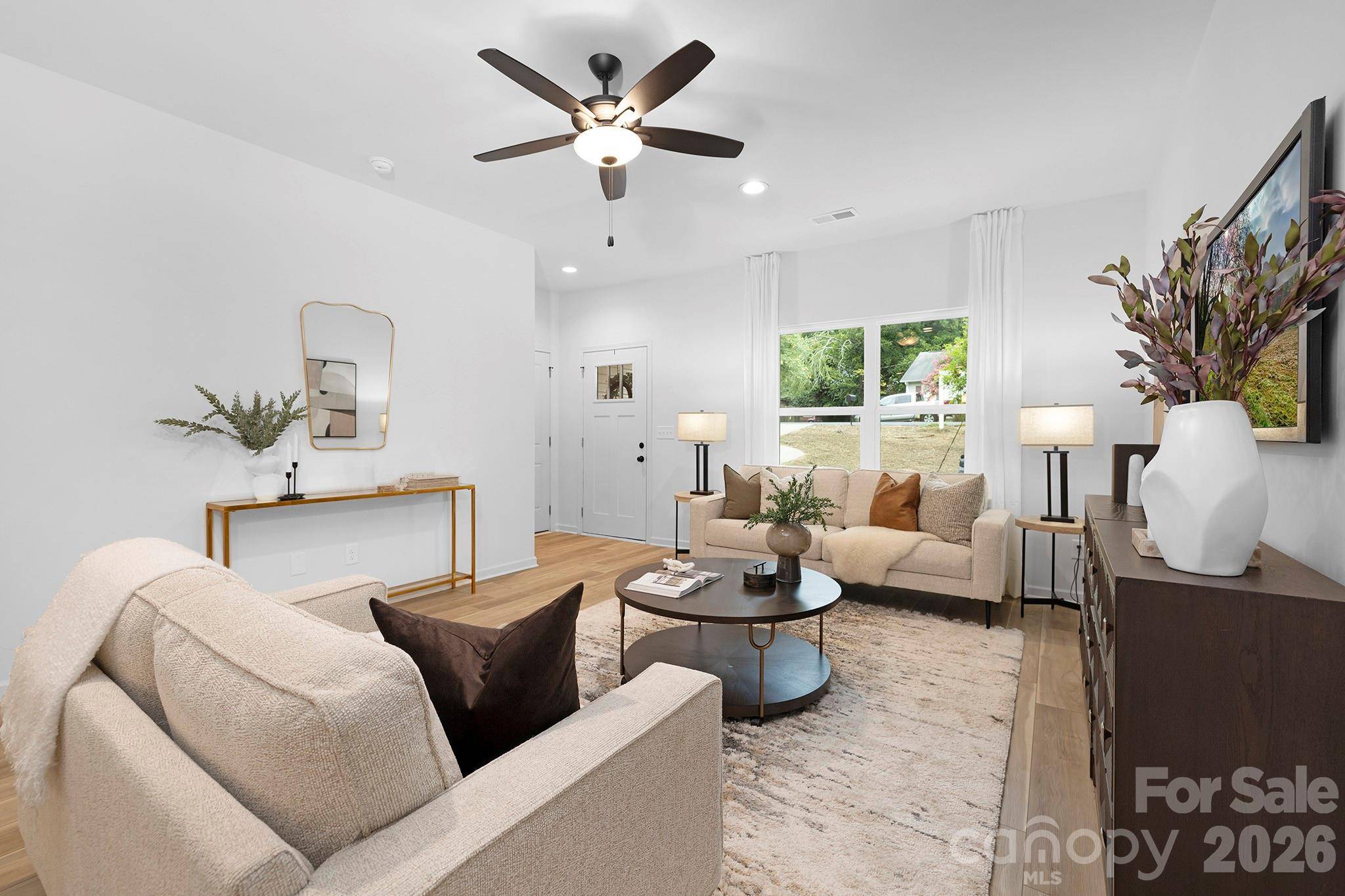 5041 San Francisco CIR, Charlotte, NC 28216