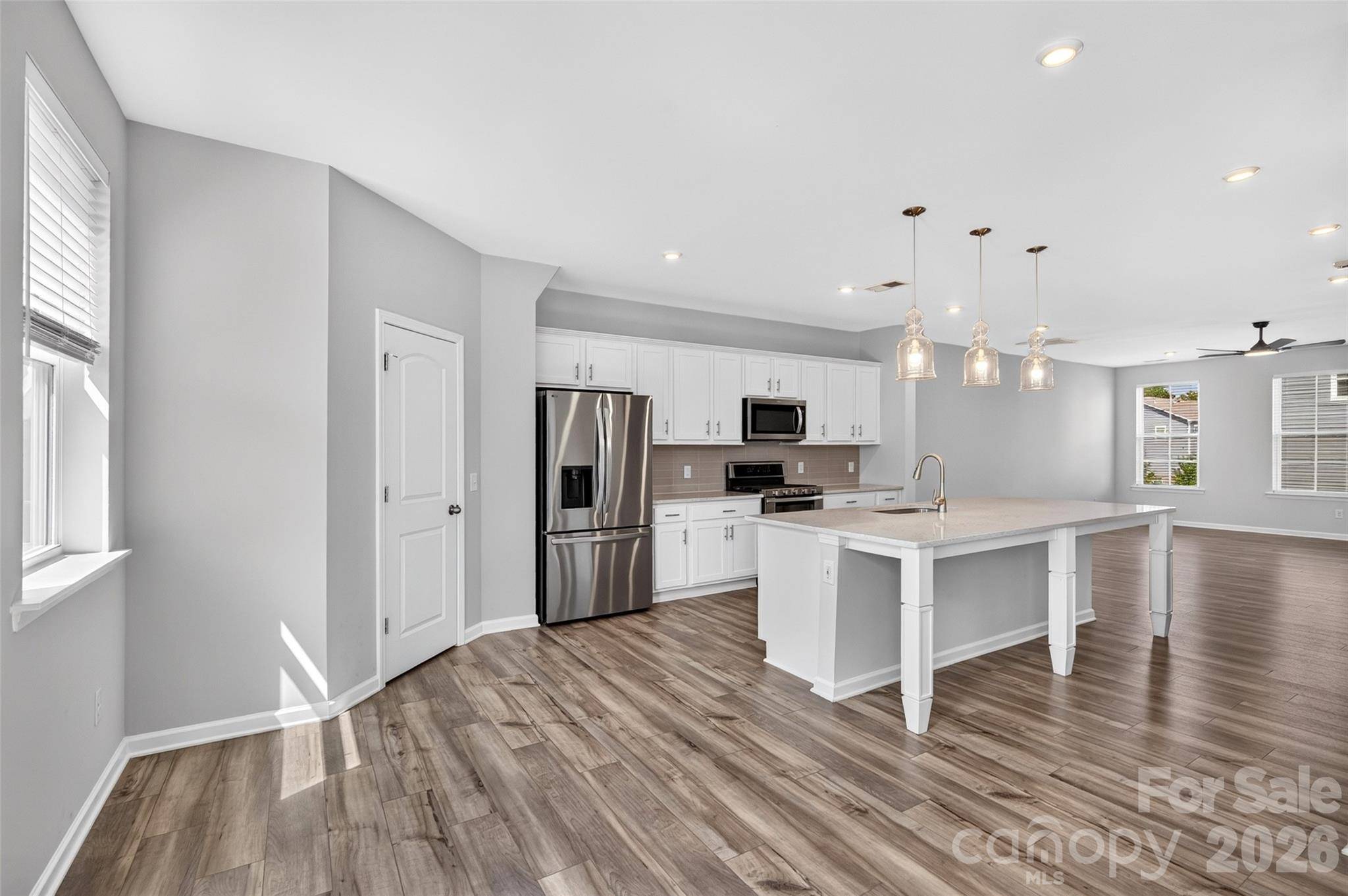 6981 Waterstone DR, Sherrills Ford, NC 28673