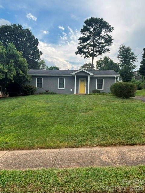 812 Capps Hill Mine RD, Charlotte, NC 28216
