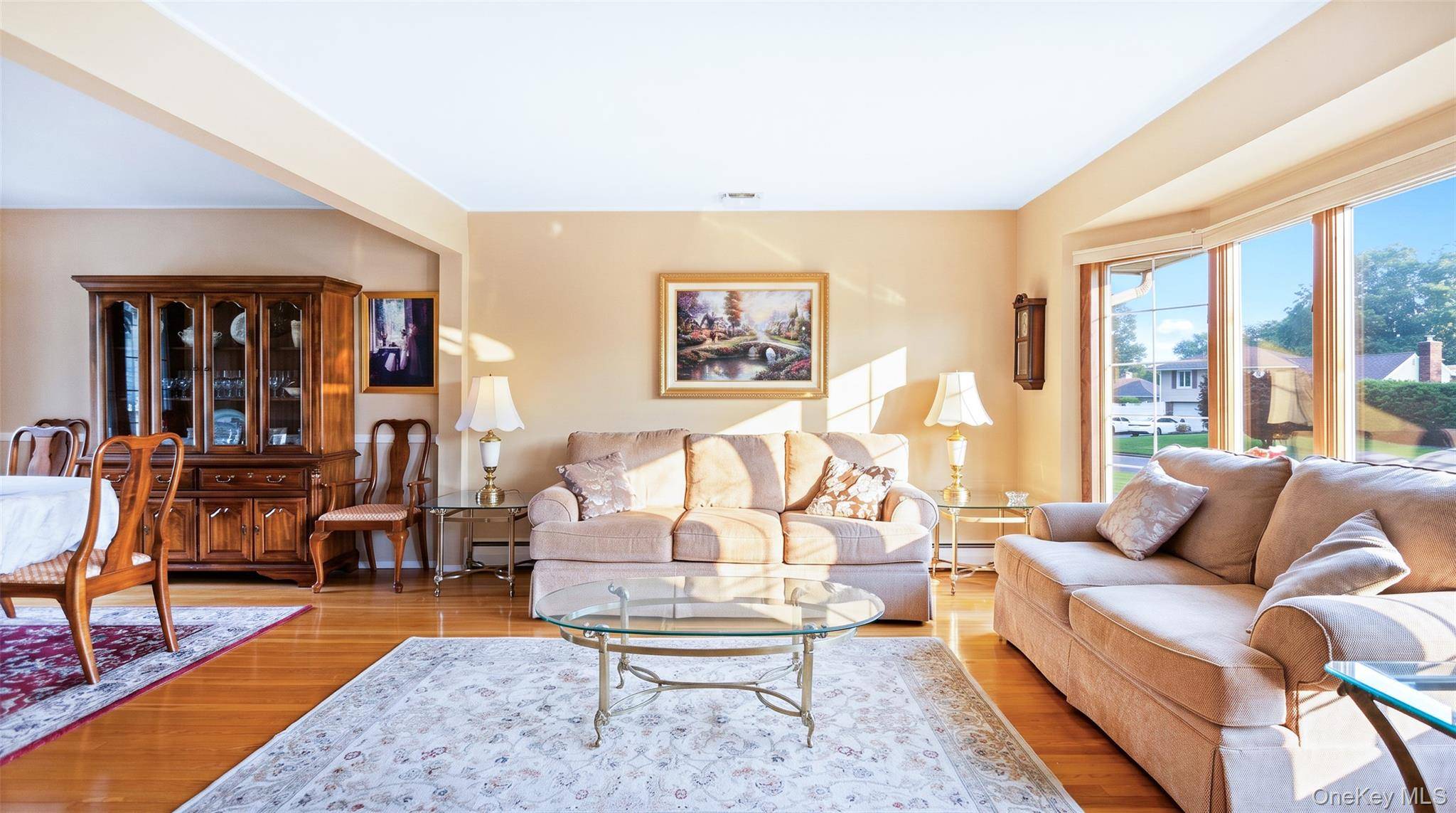 25 Whitebirch LN, Commack, NY 11725