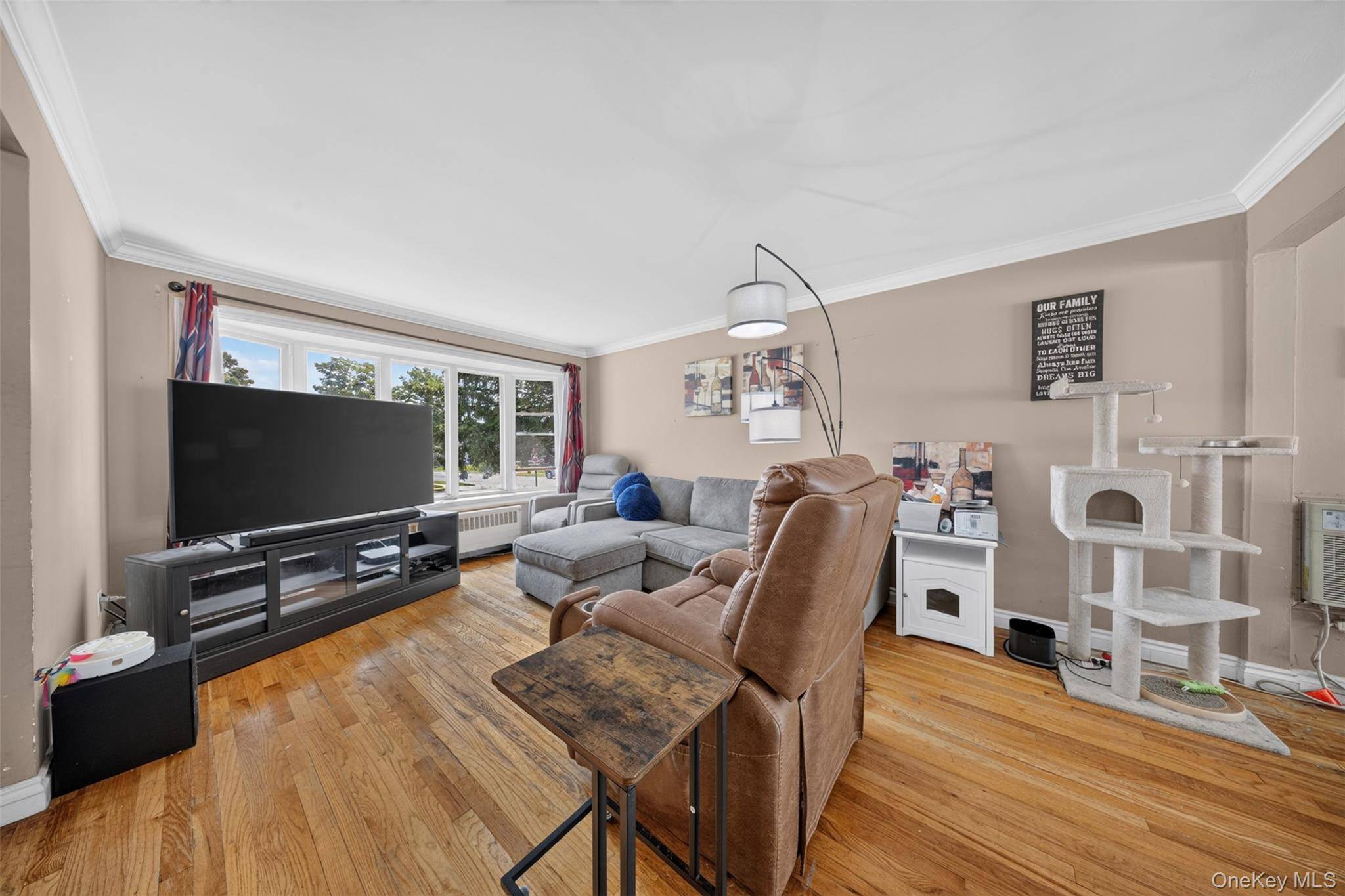 201 Willis CT, Wantagh, NY 11793