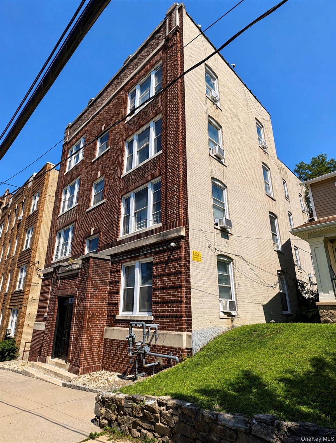 16 Bayley AVE #16 (Ground Floor), Yonkers, NY 10705