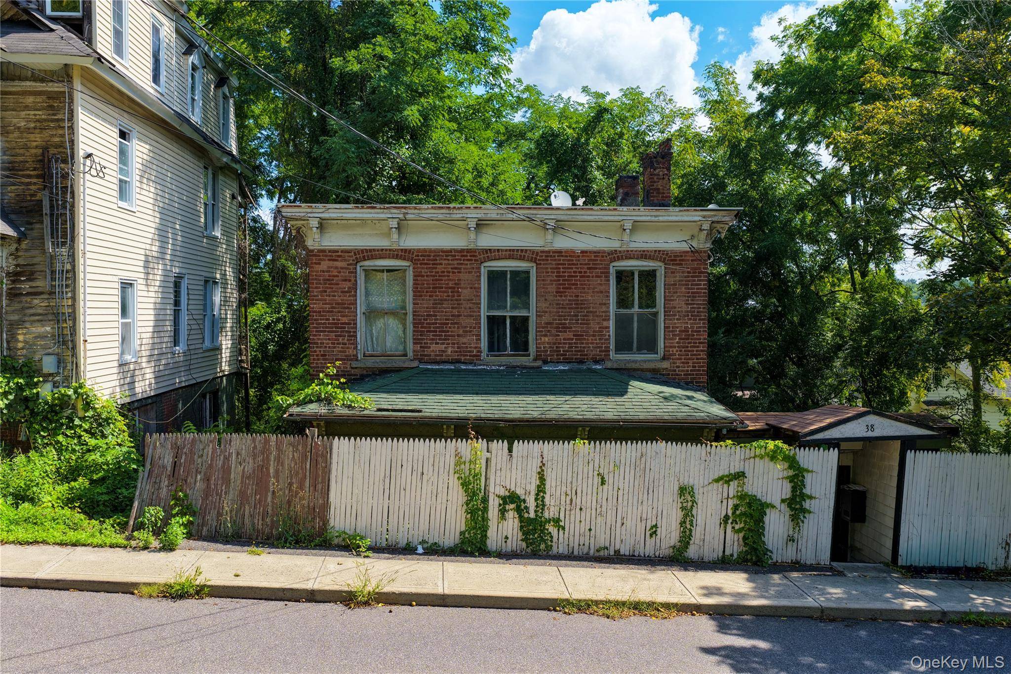 38 Division ST, Catskill, NY 12414