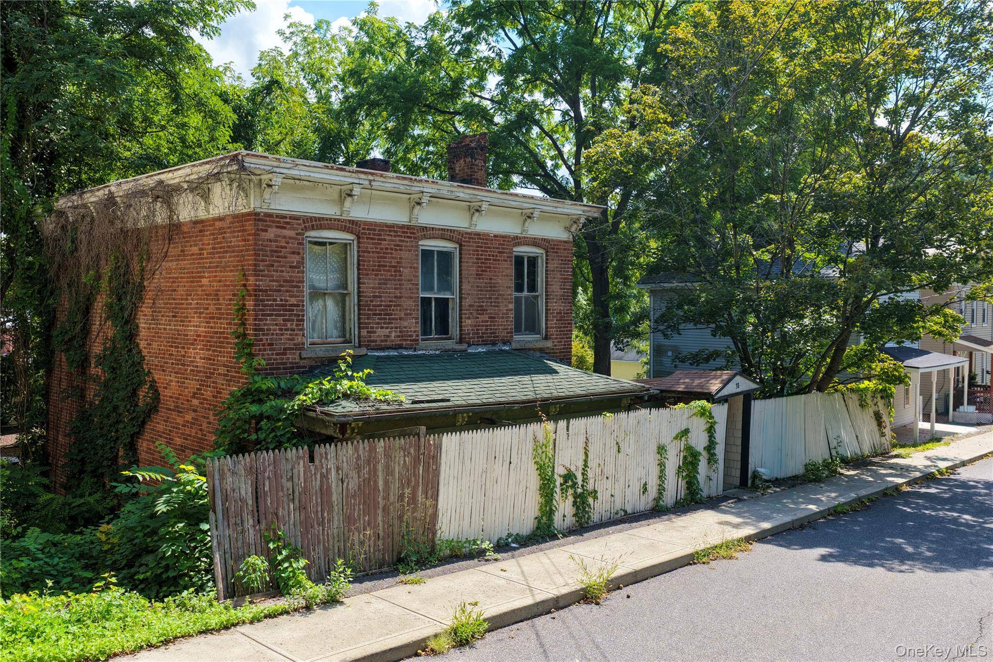 38 Division ST, Catskill, NY 12414