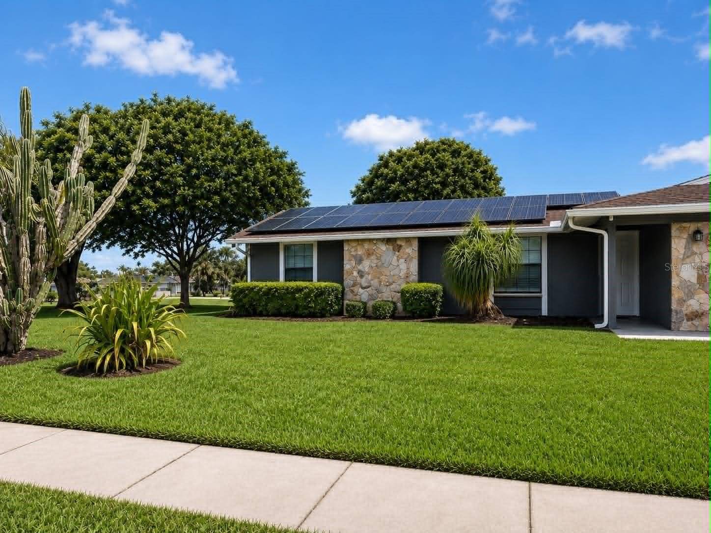 3115 LOCKWOOD MEADOWS BLVD, Sarasota, FL 34234