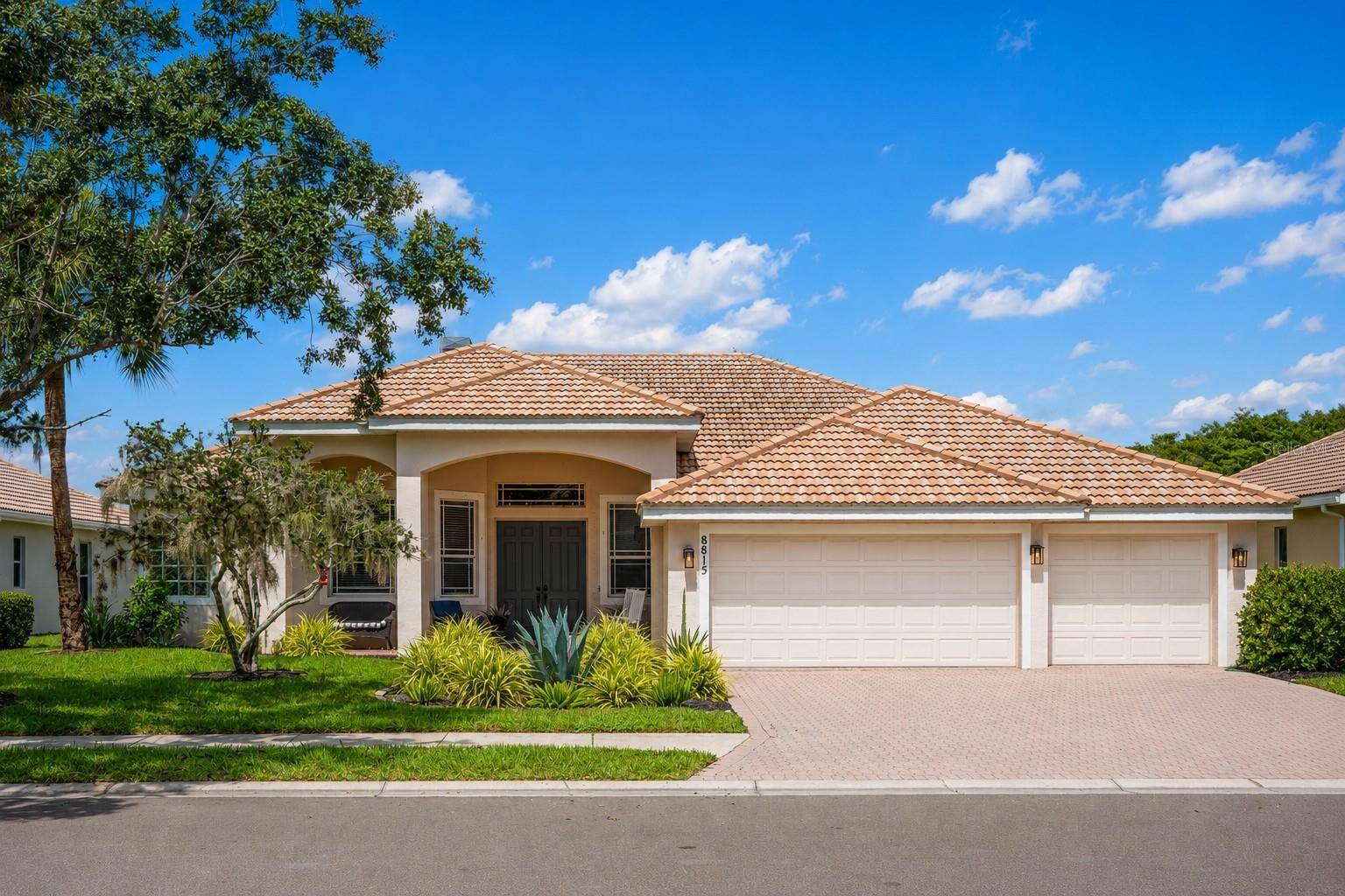 8815 BROOKFIELD TER, Bradenton, FL 34212