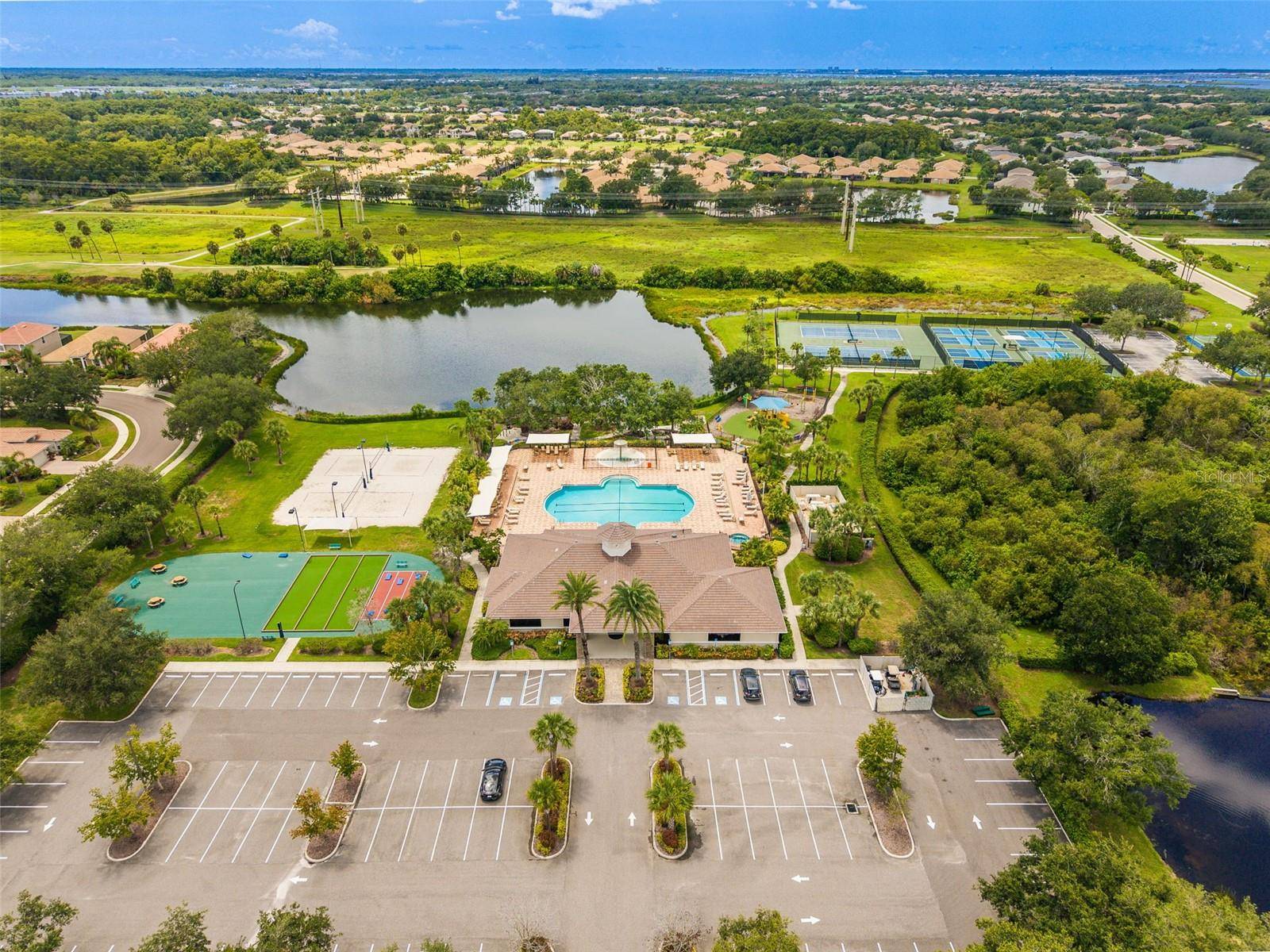 8815 BROOKFIELD TER, Bradenton, FL 34212