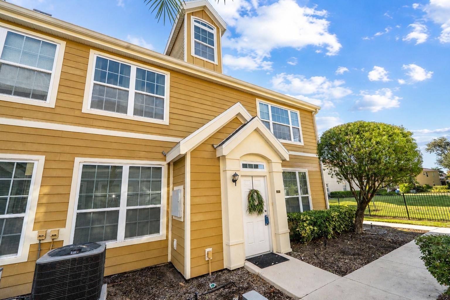5511 ROSEHILL RD #203, Sarasota, FL 34233