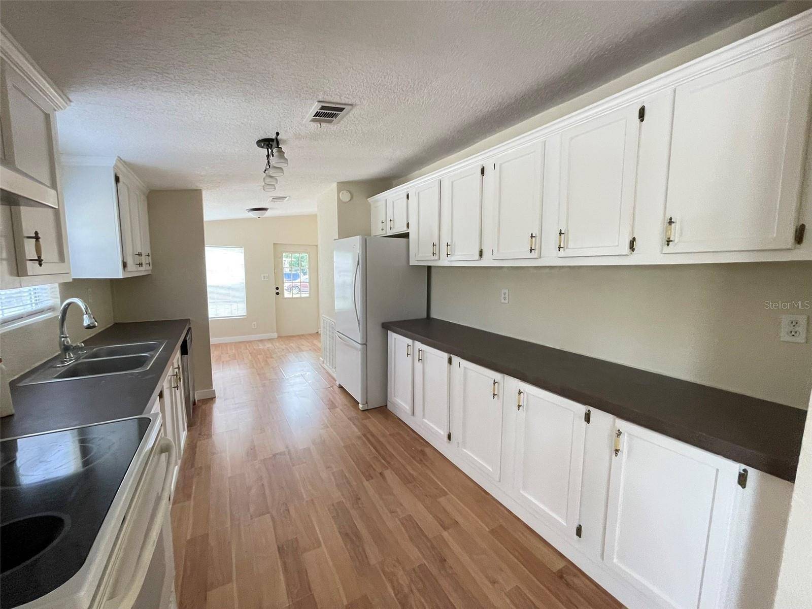 13716 NE COUNTY ROAD 1471, Waldo, FL 32694